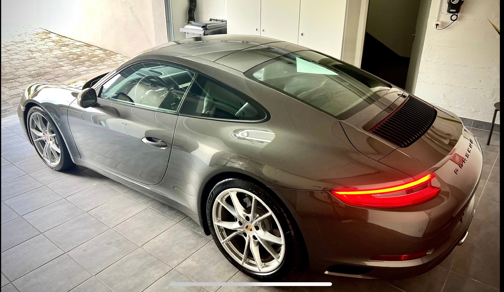 PORSCHE 3.0 Carrera PDK-image-1
