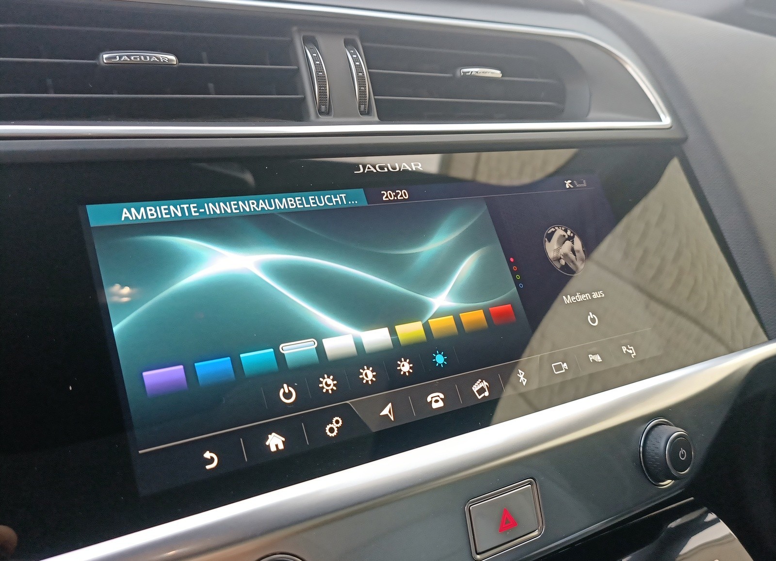 JAGUAR I-Pace EV400 SE AWD-image-24