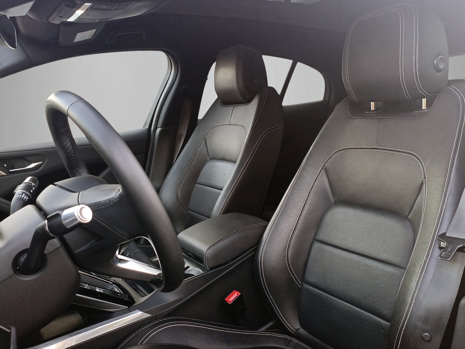 JAGUAR I-Pace EV400 SE AWD-image-14