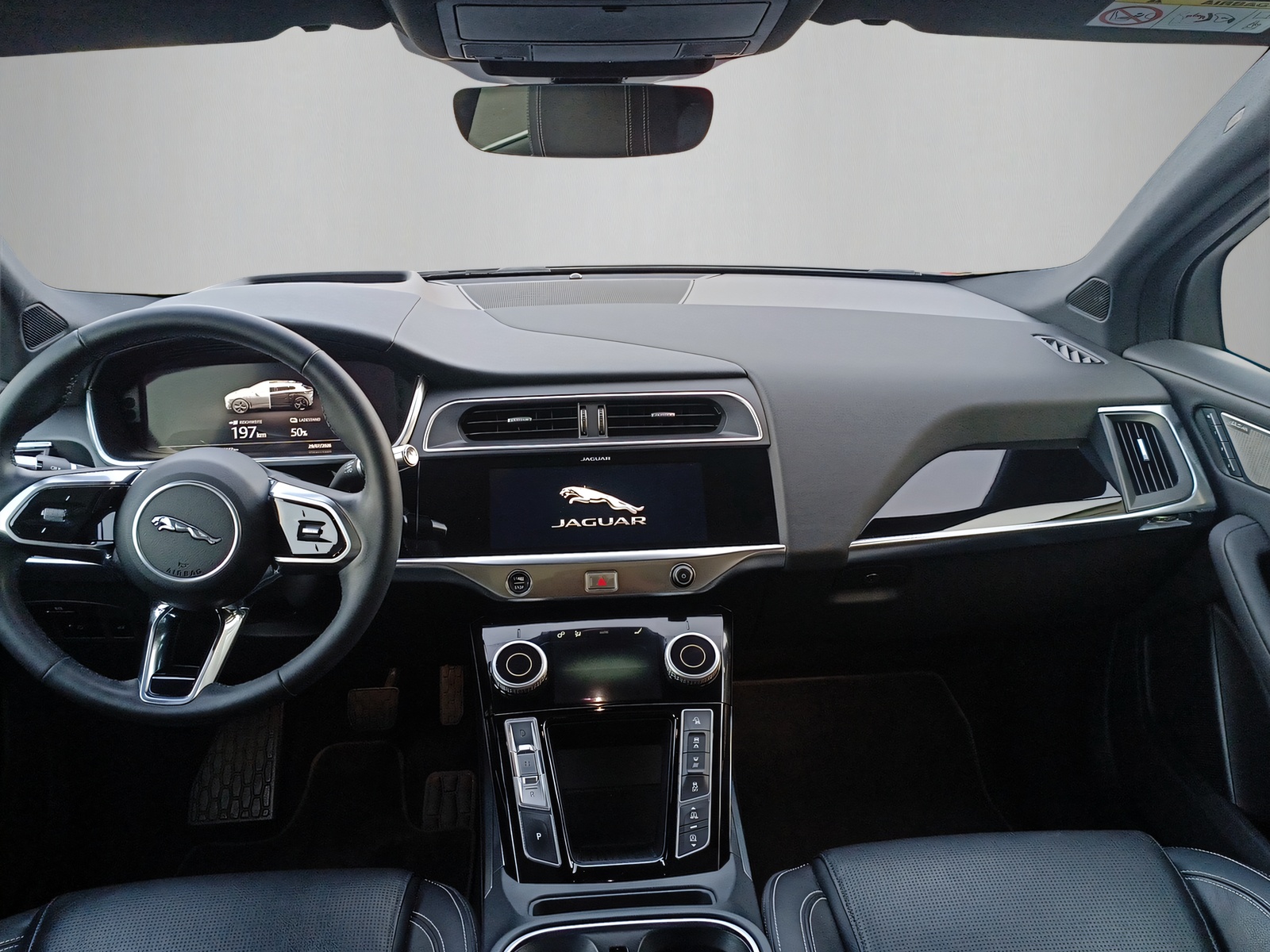 JAGUAR I-Pace EV400 SE AWD-image-12