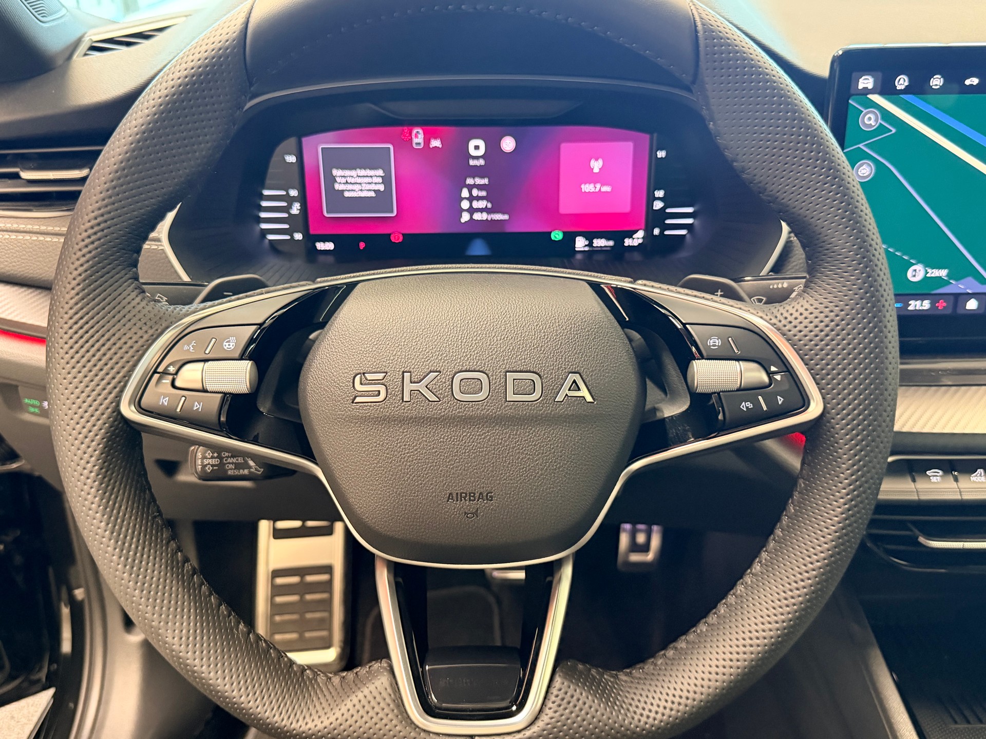 SKODA Octavia Combi 2.0 TSI DSG Sport Line 4x4-image-25