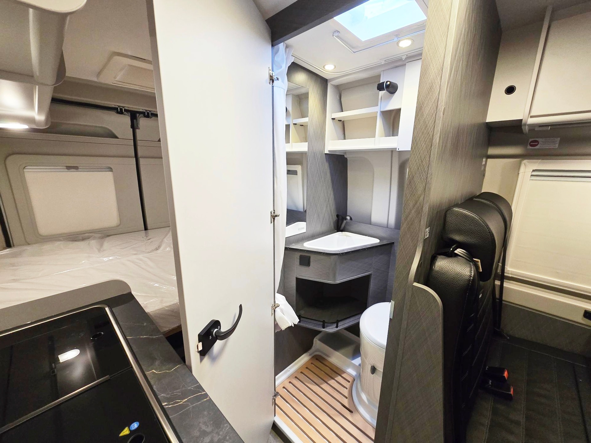 ETRUSCO CV 540 DB ICONIC LINE COMPLETE SELECTION 2,2 DIESEL 8G-AUTOMAT FIAT DUCATO MJ 140-image-10