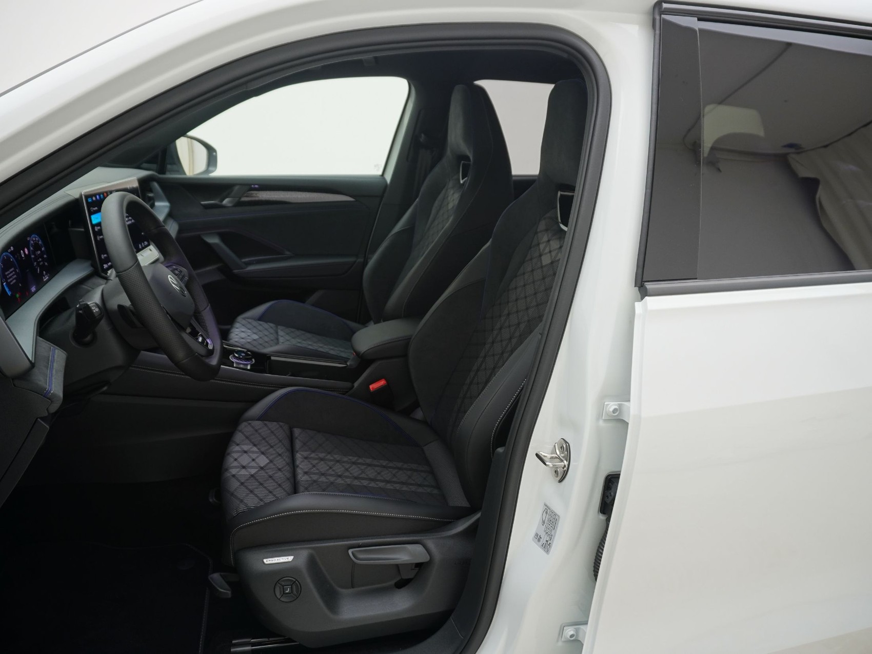 VW Tayron 2.0 TSI R-Line DSG 4motion-image-7