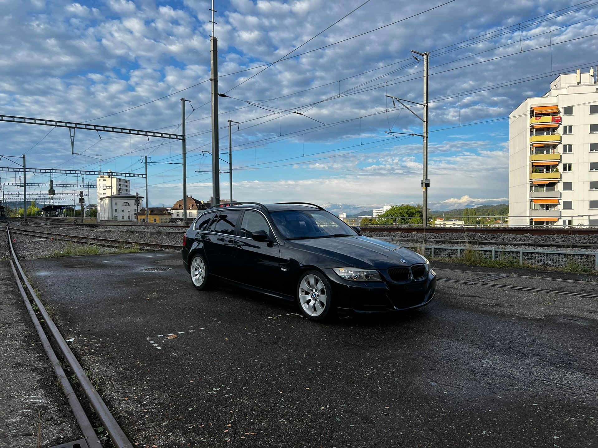 BMW 325i Touring Steptronic-image-2