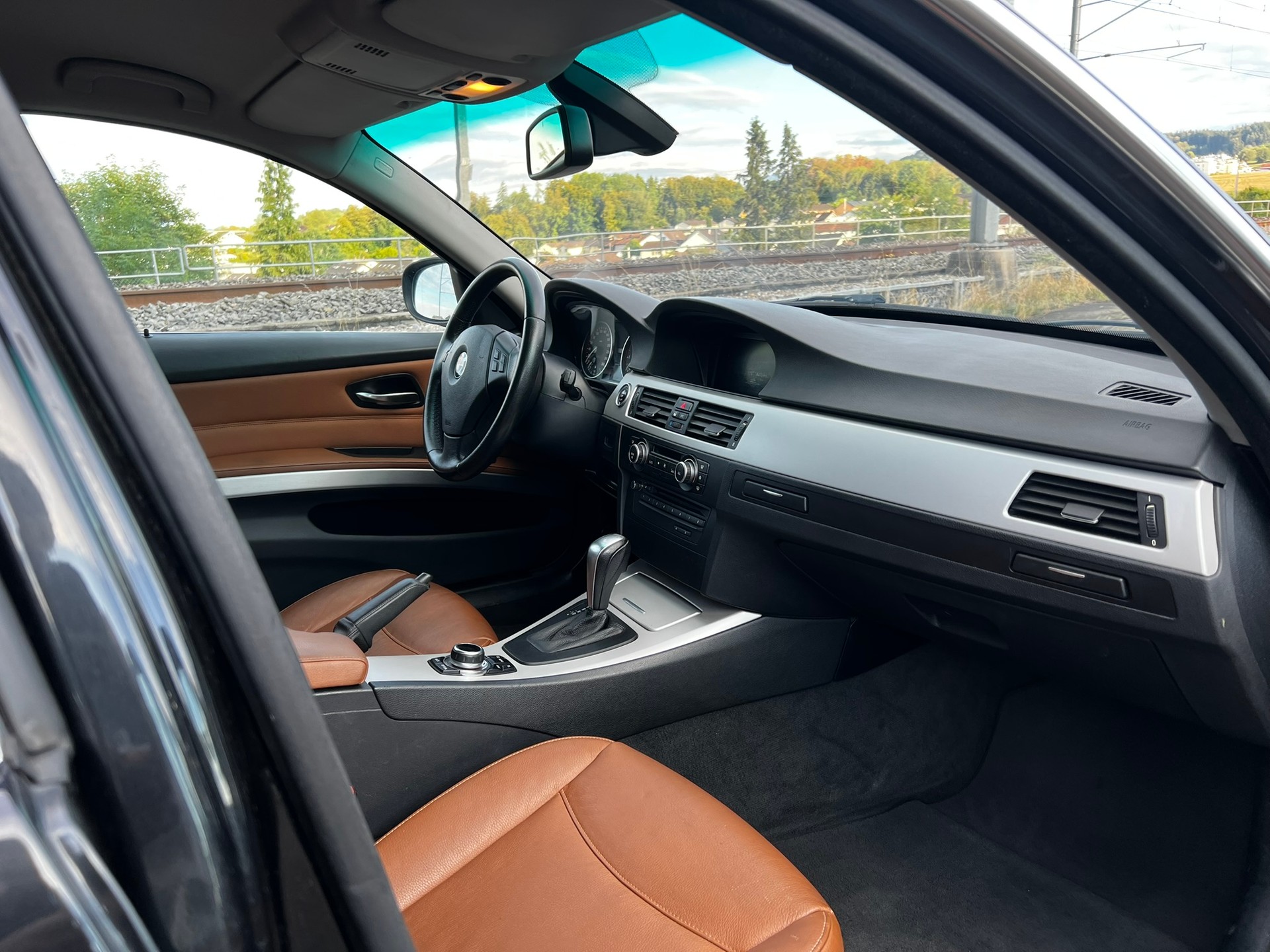 BMW 325i Touring Steptronic-image-9
