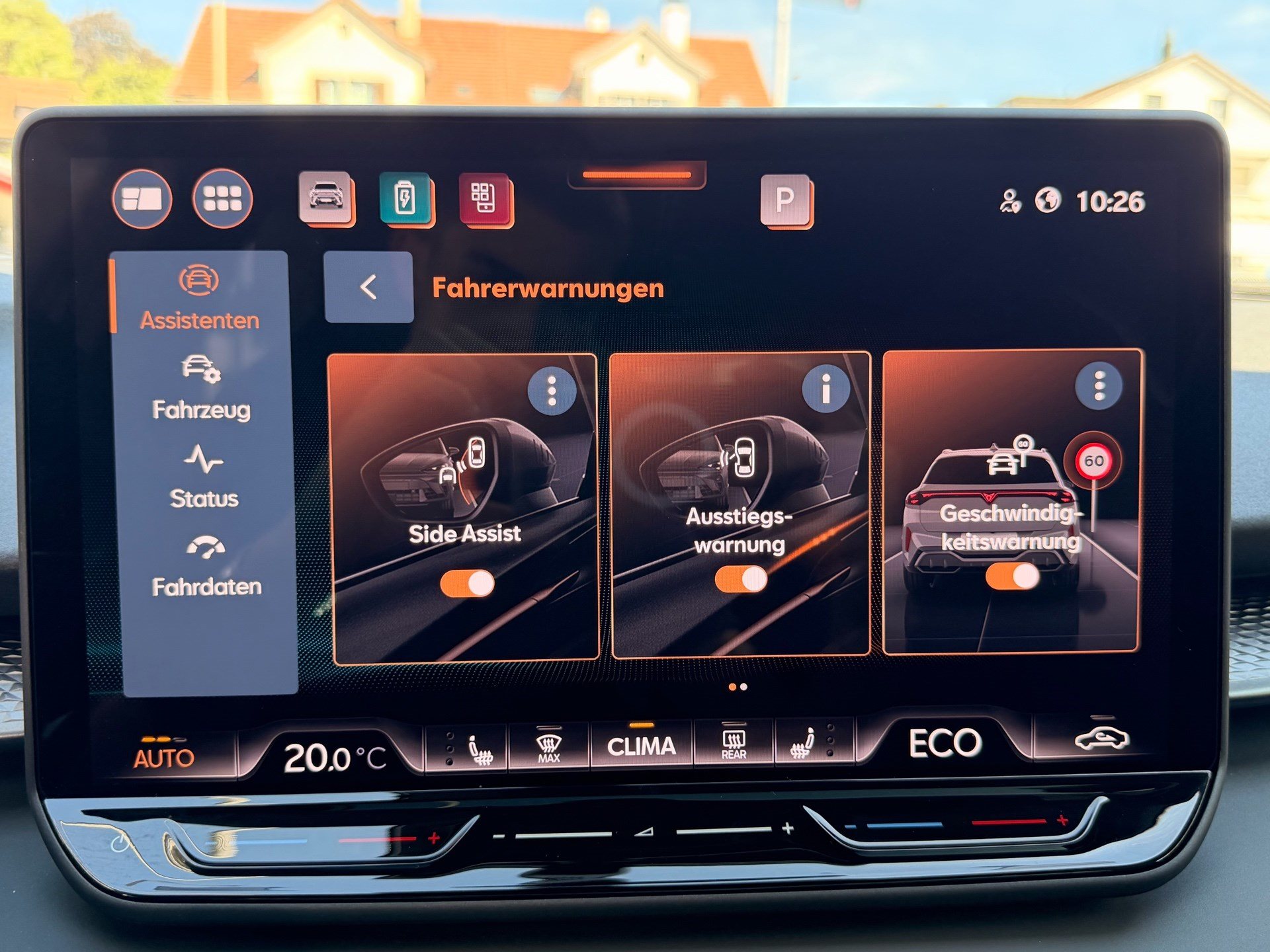 CUPRA Terramar 1.5 e-Hybrid 204 PS *** ANHÄNGERKUPPLUNG & PANORAMADACH ***-image-17