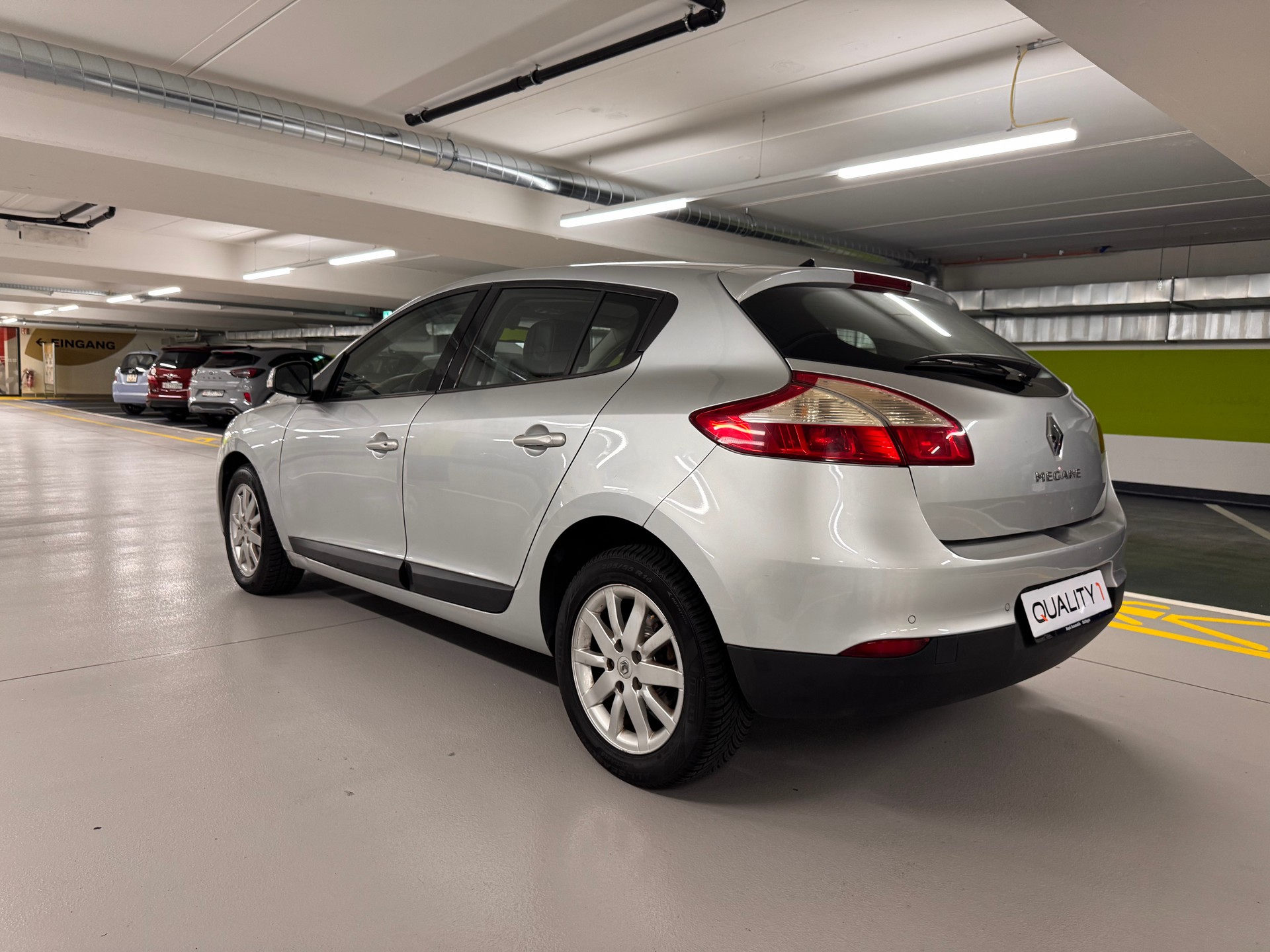 RENAULT Mégane 2.0 16V Expression CVT-image-6