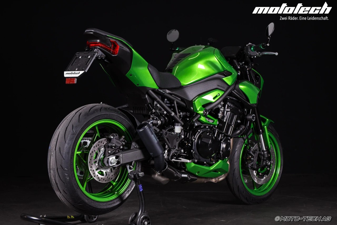KAWASAKI Z 900 MY25 STAGE 1 (35kW) Candygreen-showroom-element-1