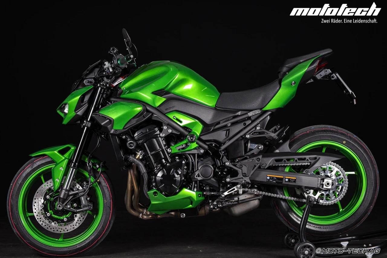 KAWASAKI Z 900 MY25 STAGE 1 (35kW) Candygreen-showroom-element-3