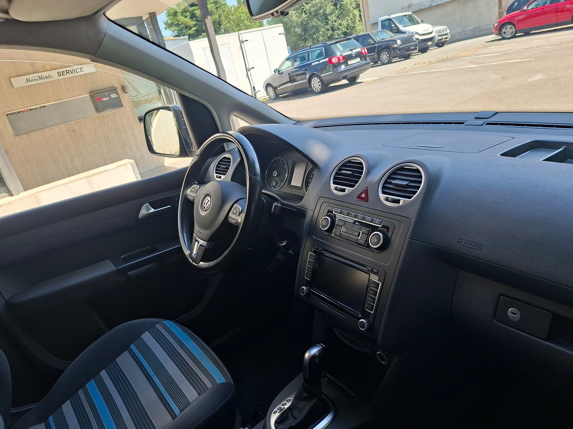 VW VW CADDY 2.0 TDI 140PS 4X4 4MOTION DSG COMPACT CAMPER 5SITZE-image-12