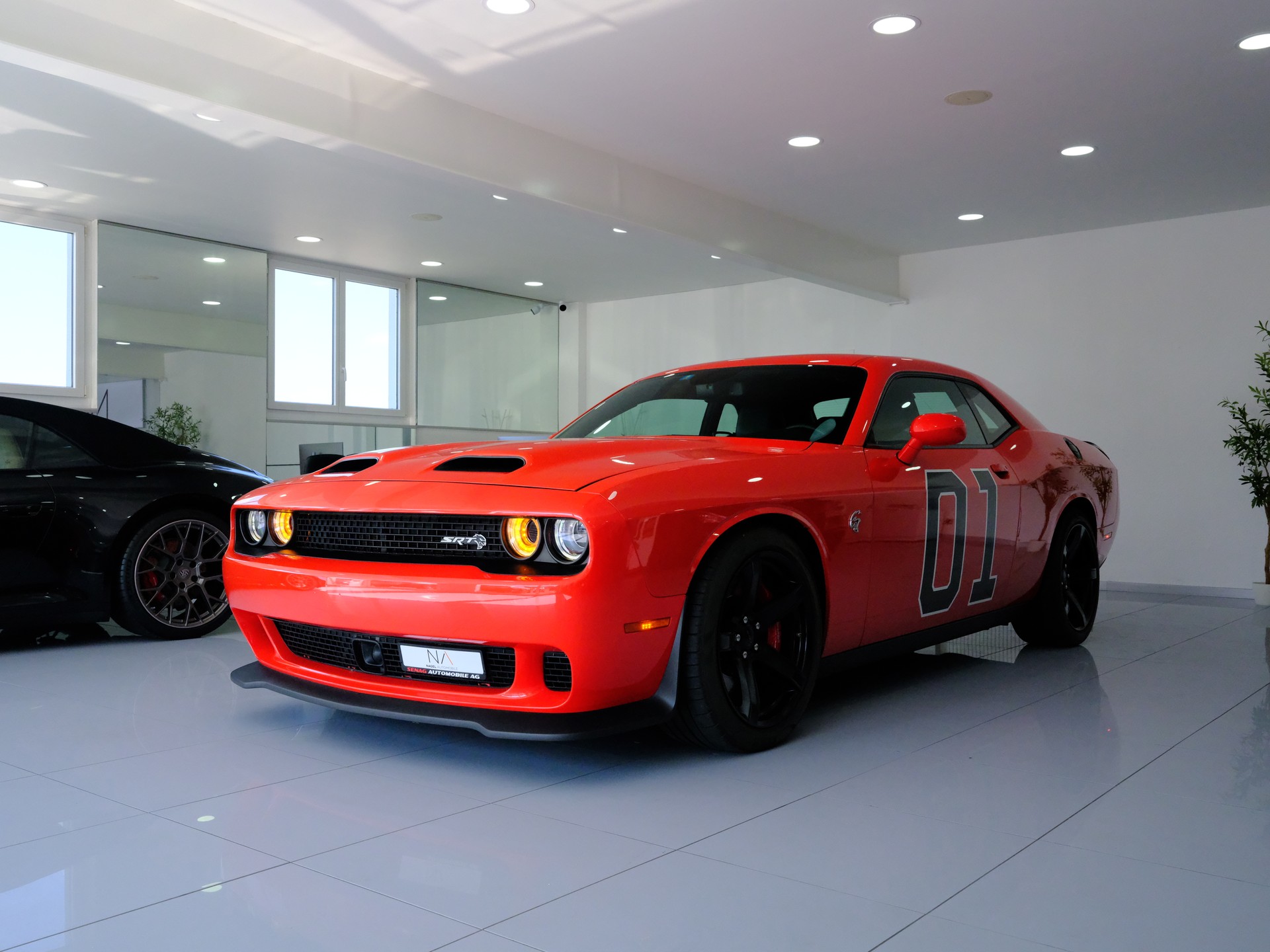 DODGE SRT-showroom-element-2