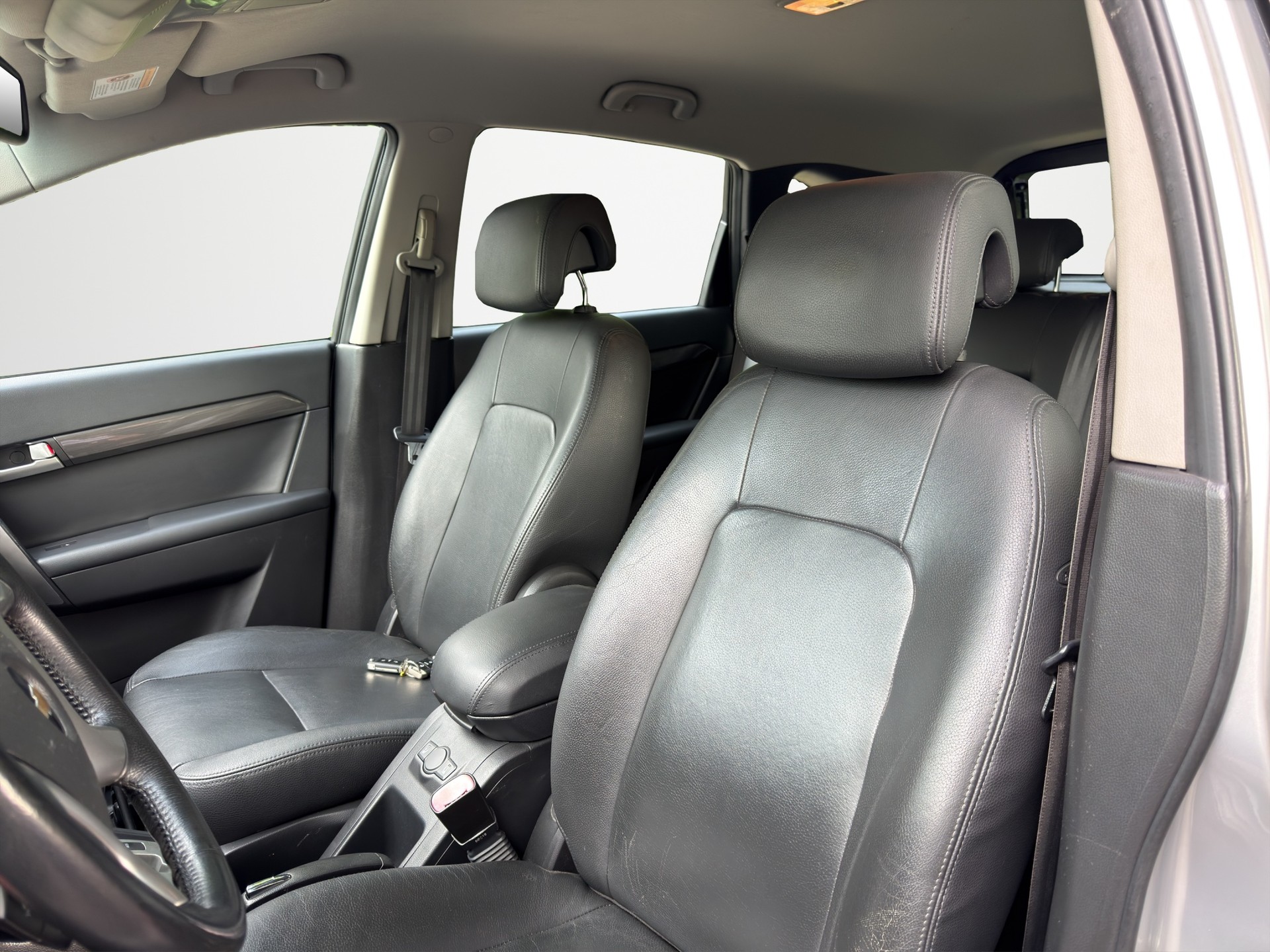 CHEVROLET Captiva 3.2 V6 LT Executive 4WD Automatic-image-9