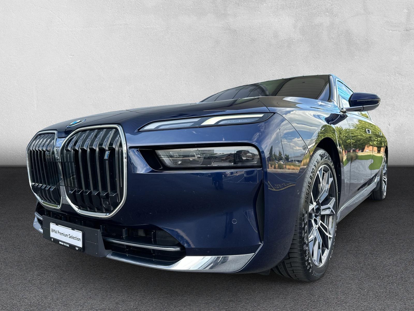 BMW i7 xDrive60 (CH) AHK * TansanitBlau Mét * SOH TEST 96%-image-9