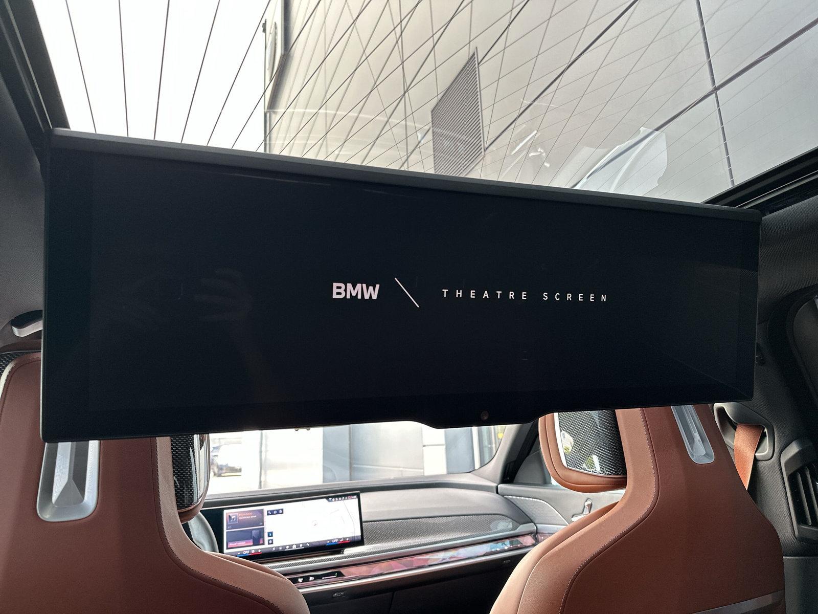 BMW i7 xDrive60 (CH) AHK * TansanitBlau Mét * SOH TEST 96%-image-29
