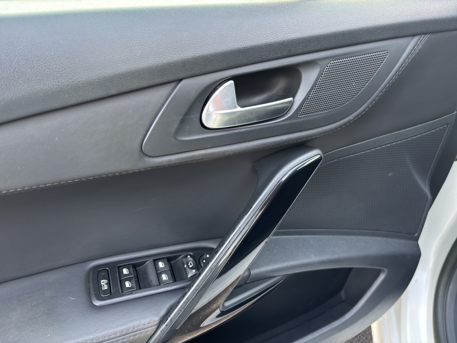 PEUGEOT 508 SW 2.2 HDI GT Automatic-image-10