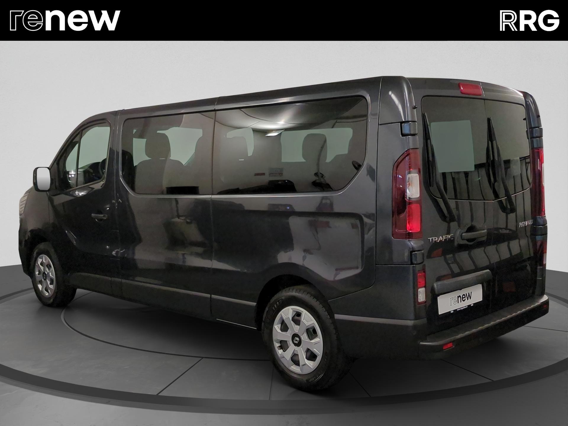 RENAULT Trafic Blue dCi 150 Passenger Techno-image-4