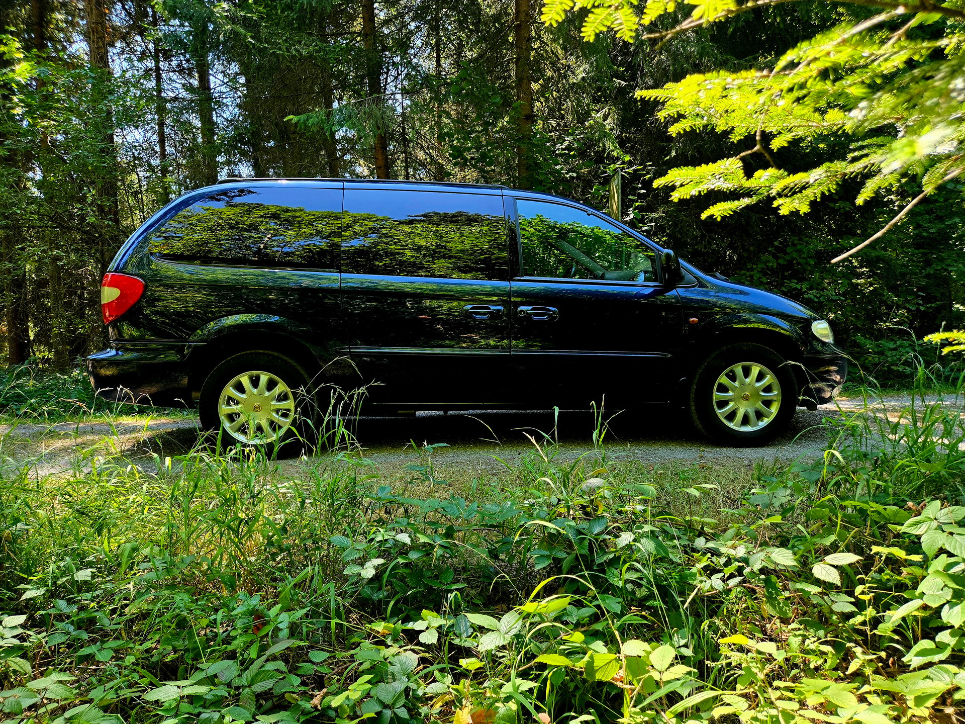 CHRYSLER Grand Voyager 3.3 LX-image-2