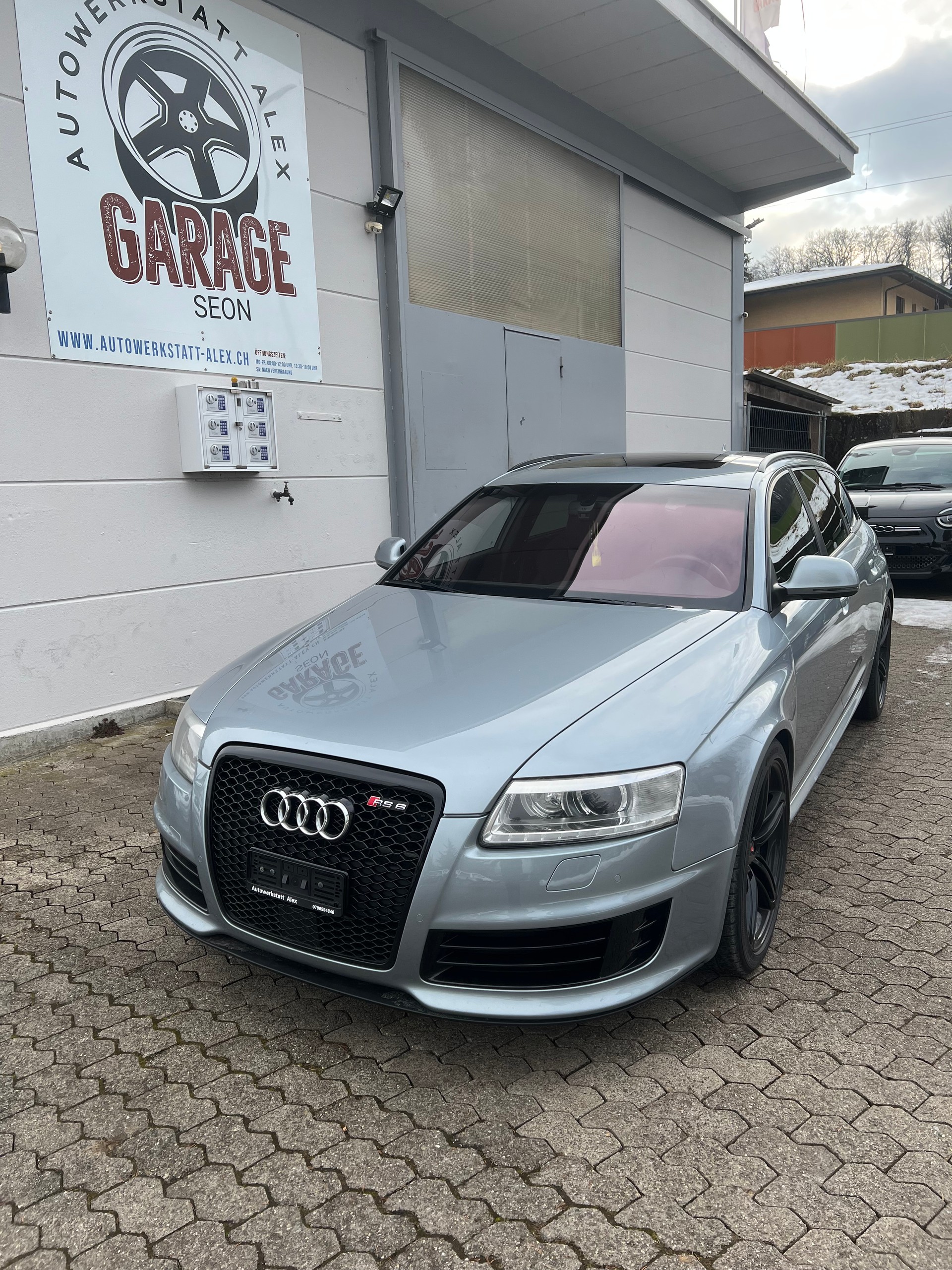 AUDI RS6 Avant 5.0 TFSI V10 quattro tiptronic-image-0