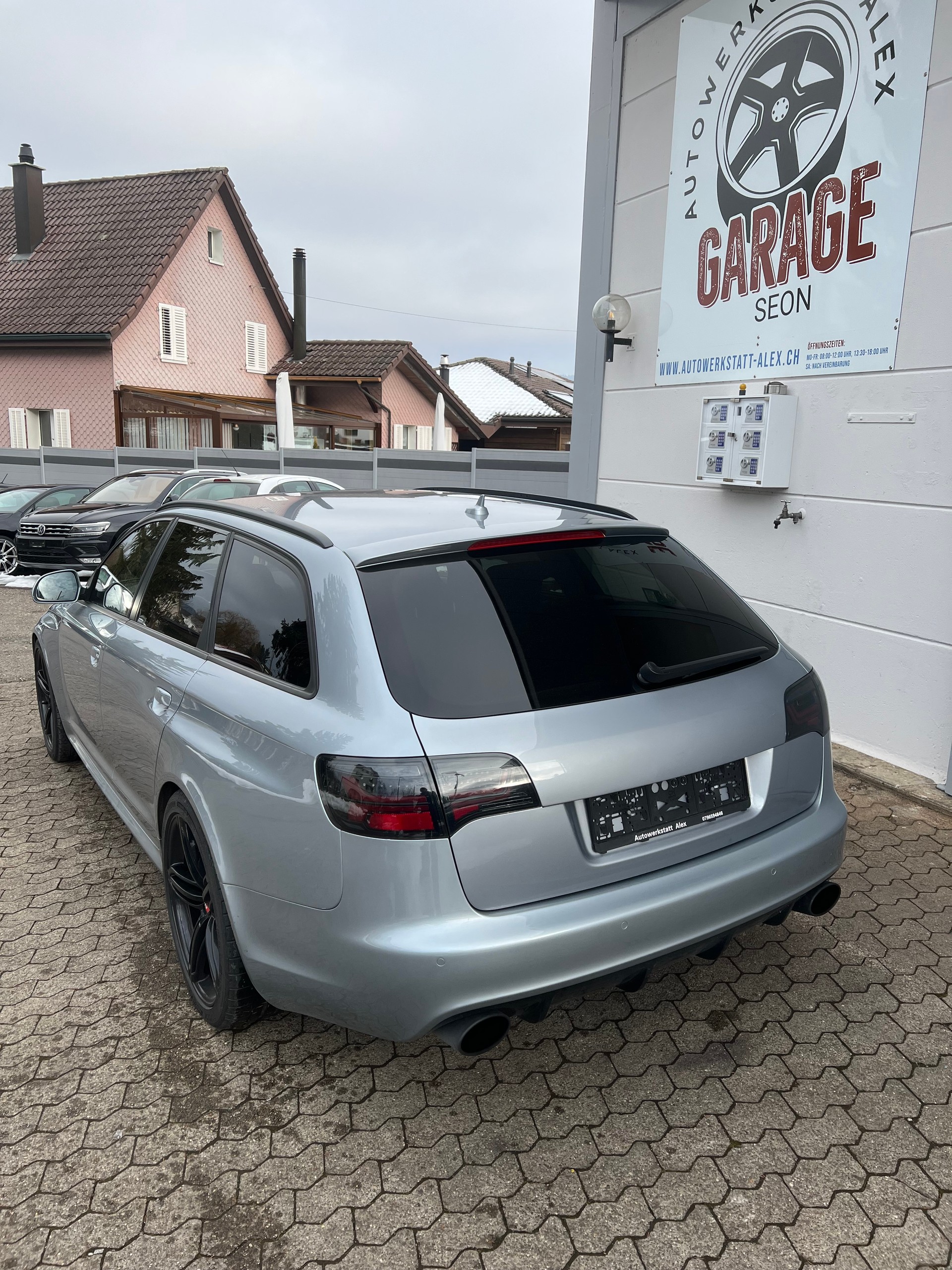 AUDI RS6 Avant 5.0 TFSI V10 quattro tiptronic-image-9