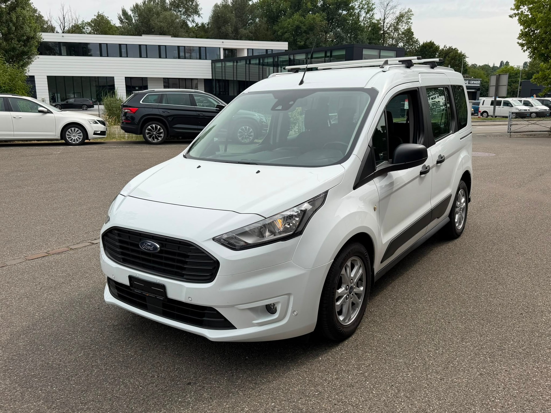 FORD Tourneo Connect 1.5 EcoBlue Trend Automat-image-0
