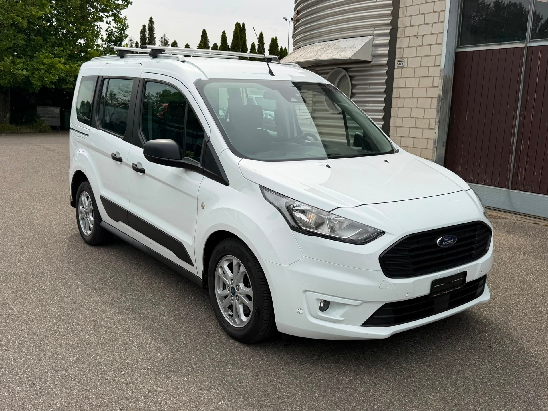 FORD Tourneo Connect 1.5 EcoBlue Trend Automat-image-4