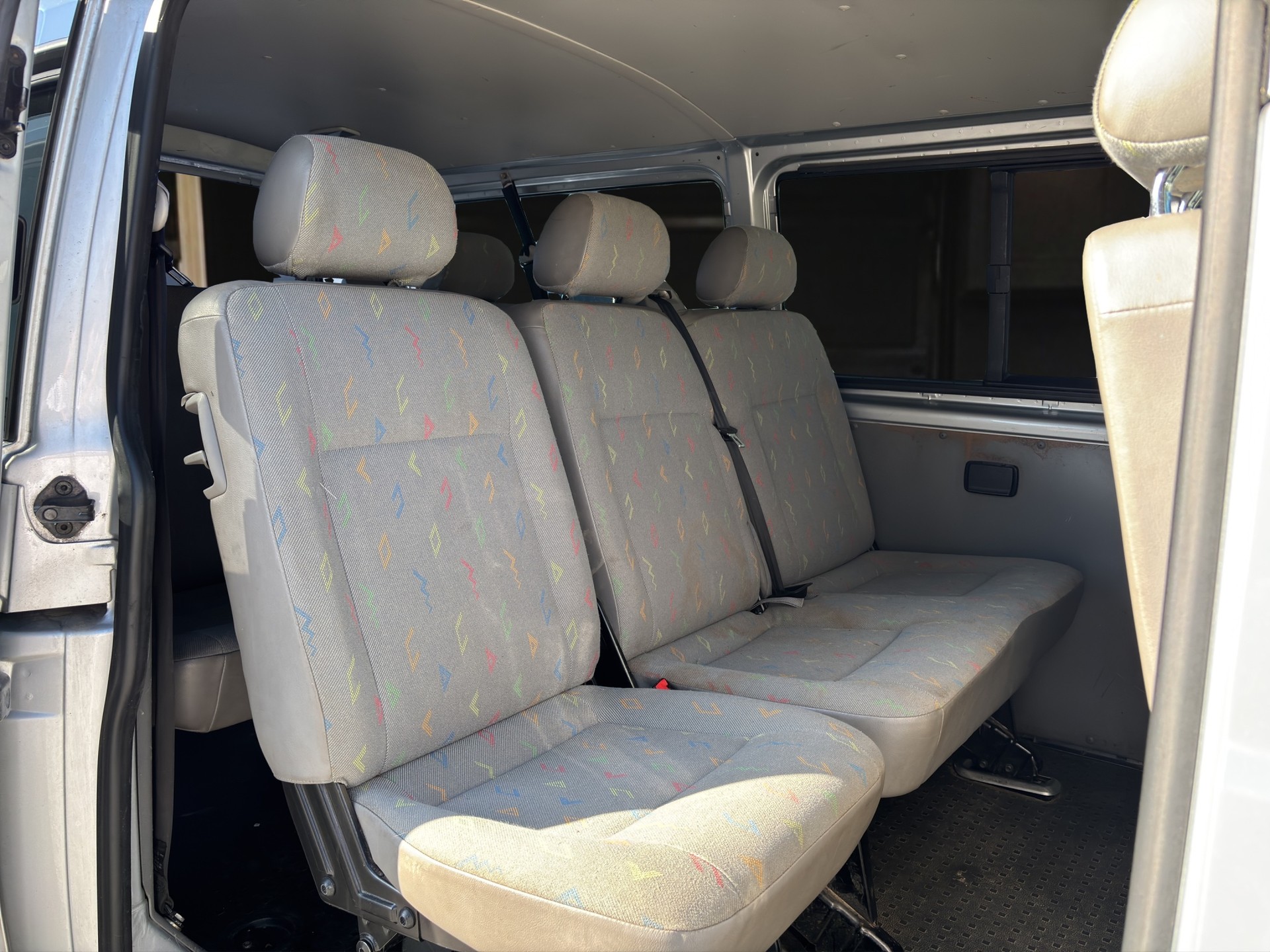 VW T5 Caravelle Trend 2.5TDI PD 4M-image-12