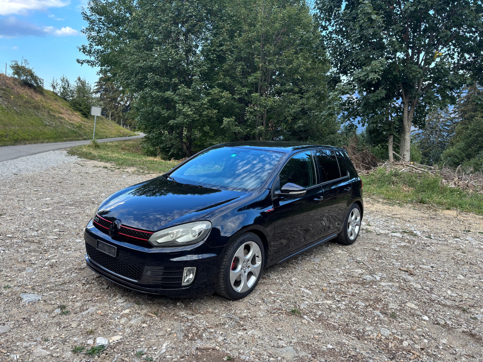 VW 2.0 TSI GTI-image-0