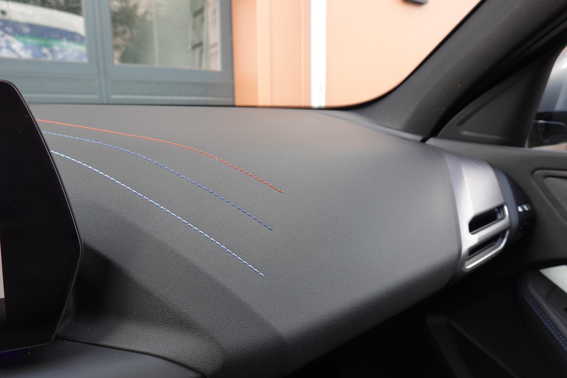 BMW 120 M Sport Pro " Leasing 2.9% * Garantie Usine * Version M-Sport Pro *Jantes 18 * Tempomat * Pack Lumière * Camera/Capteurs"-image-16