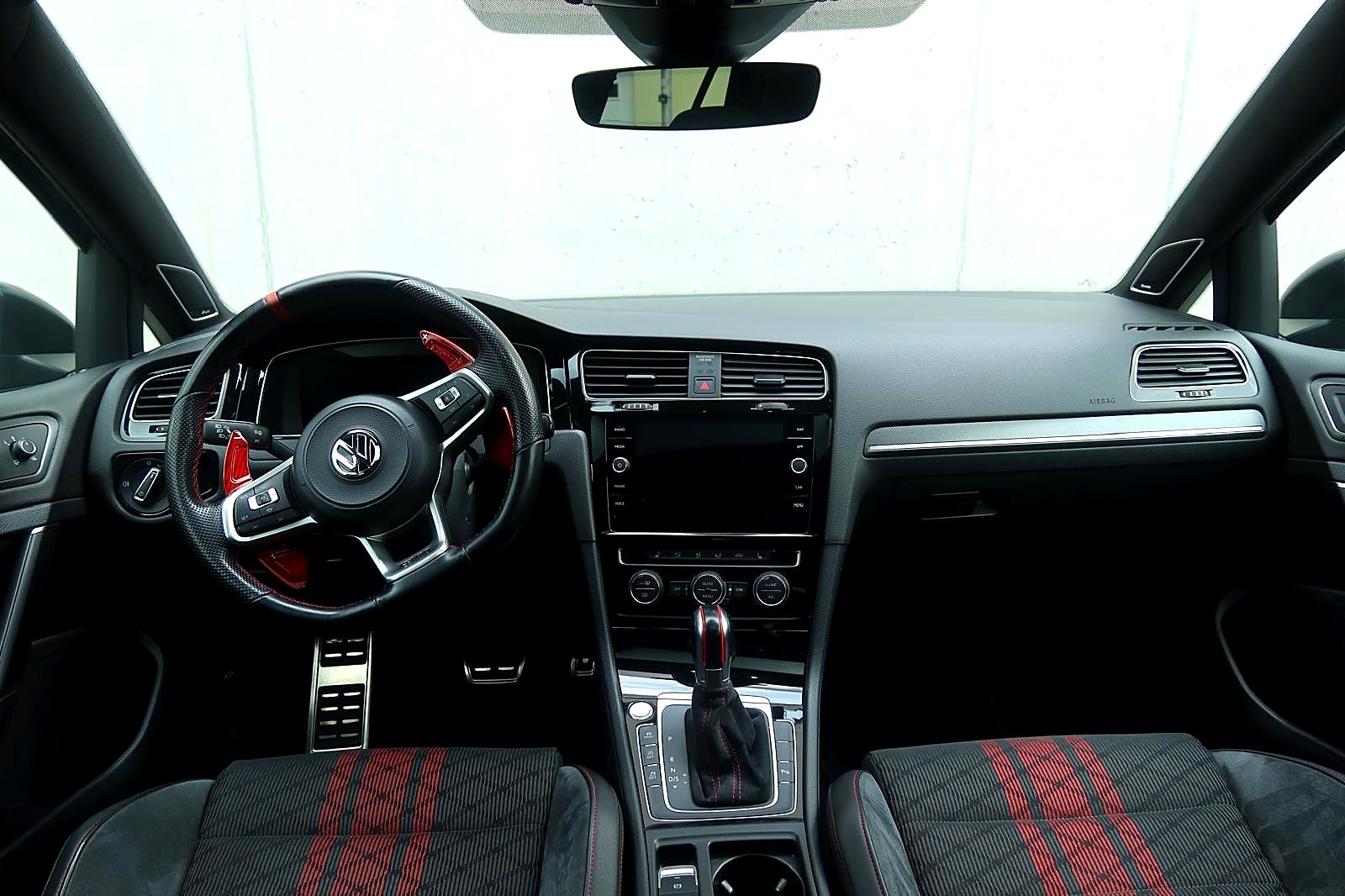 VW 2.0 TSI GTI TCR DSG-image-4