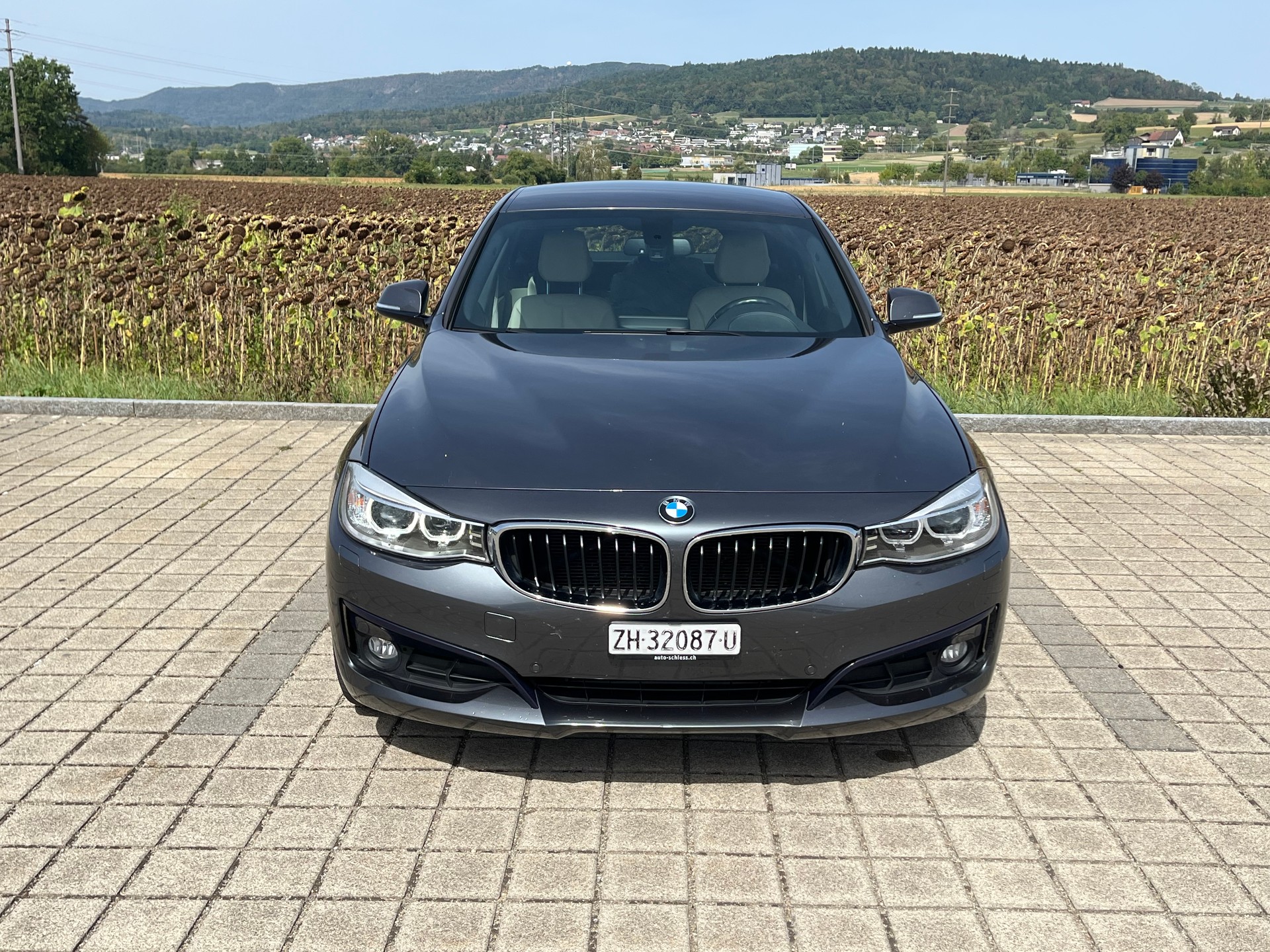 BMW 320d GT Sport Line Steptronic-image-1