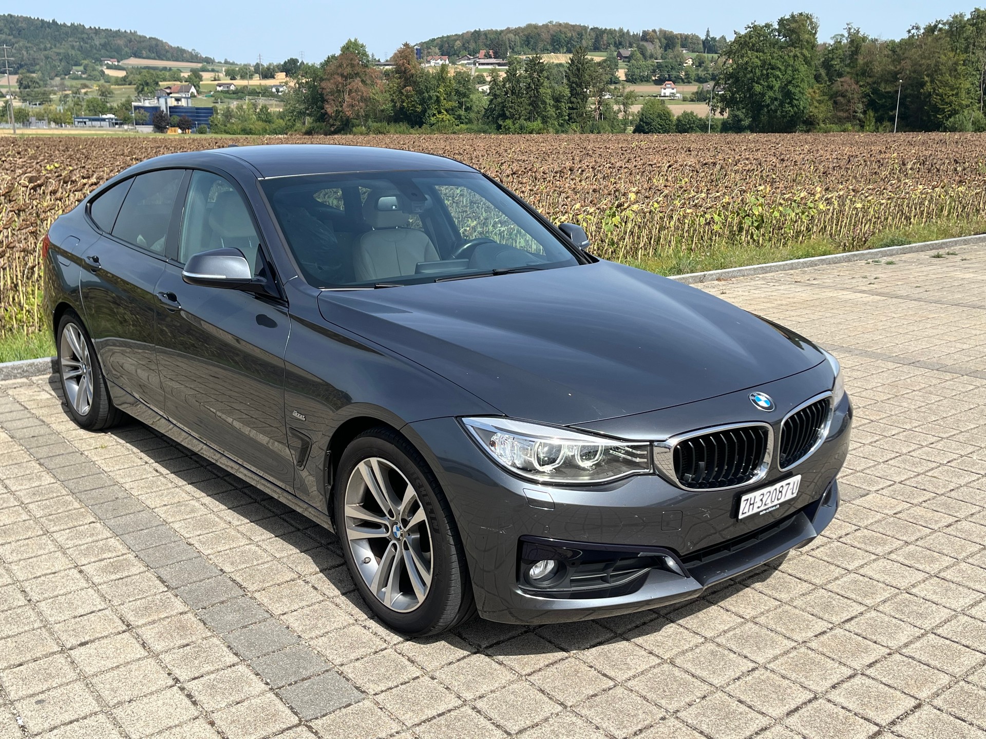 BMW 320d GT Sport Line Steptronic-image-7