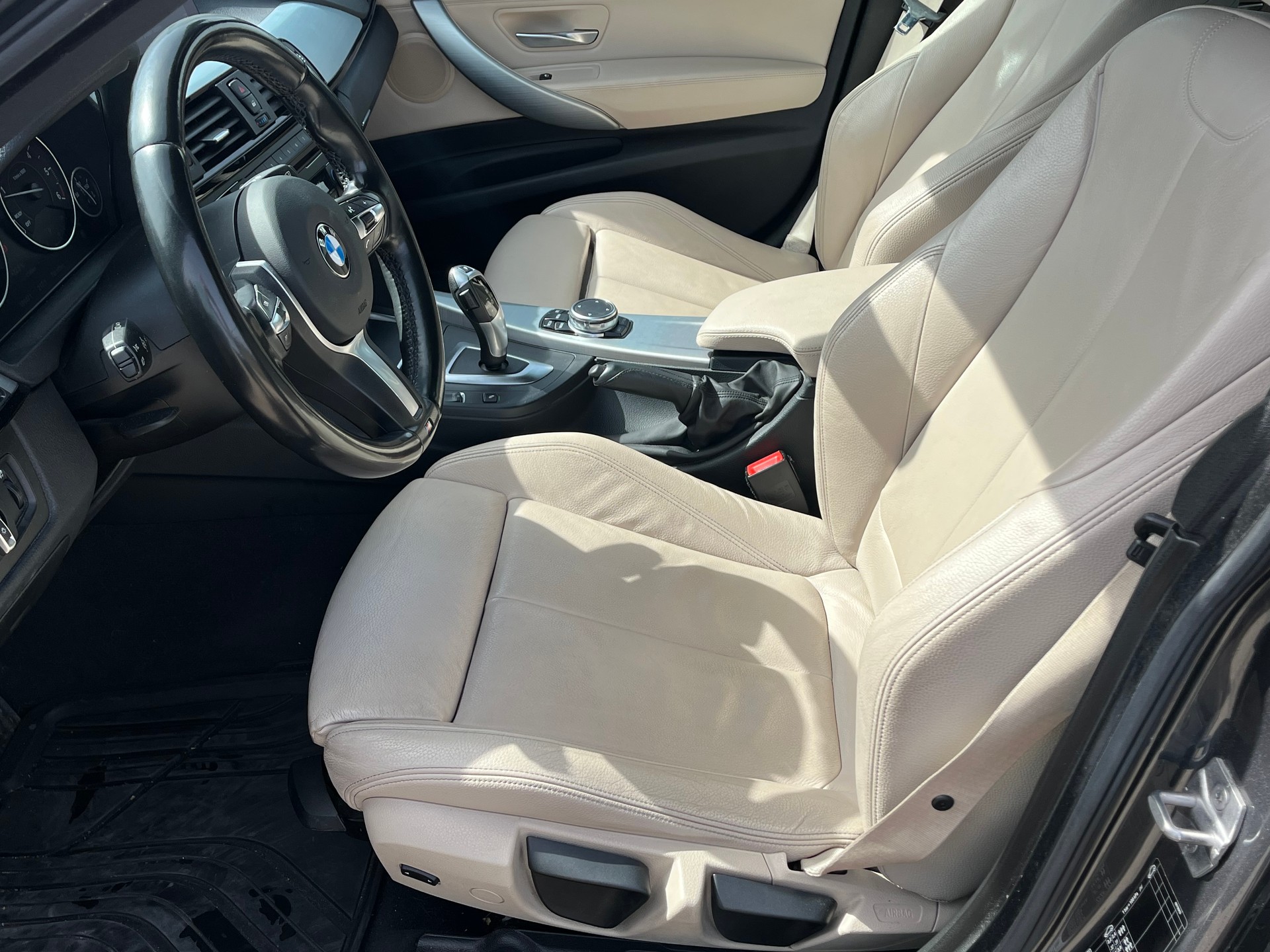 BMW 320d GT Sport Line Steptronic-image-10