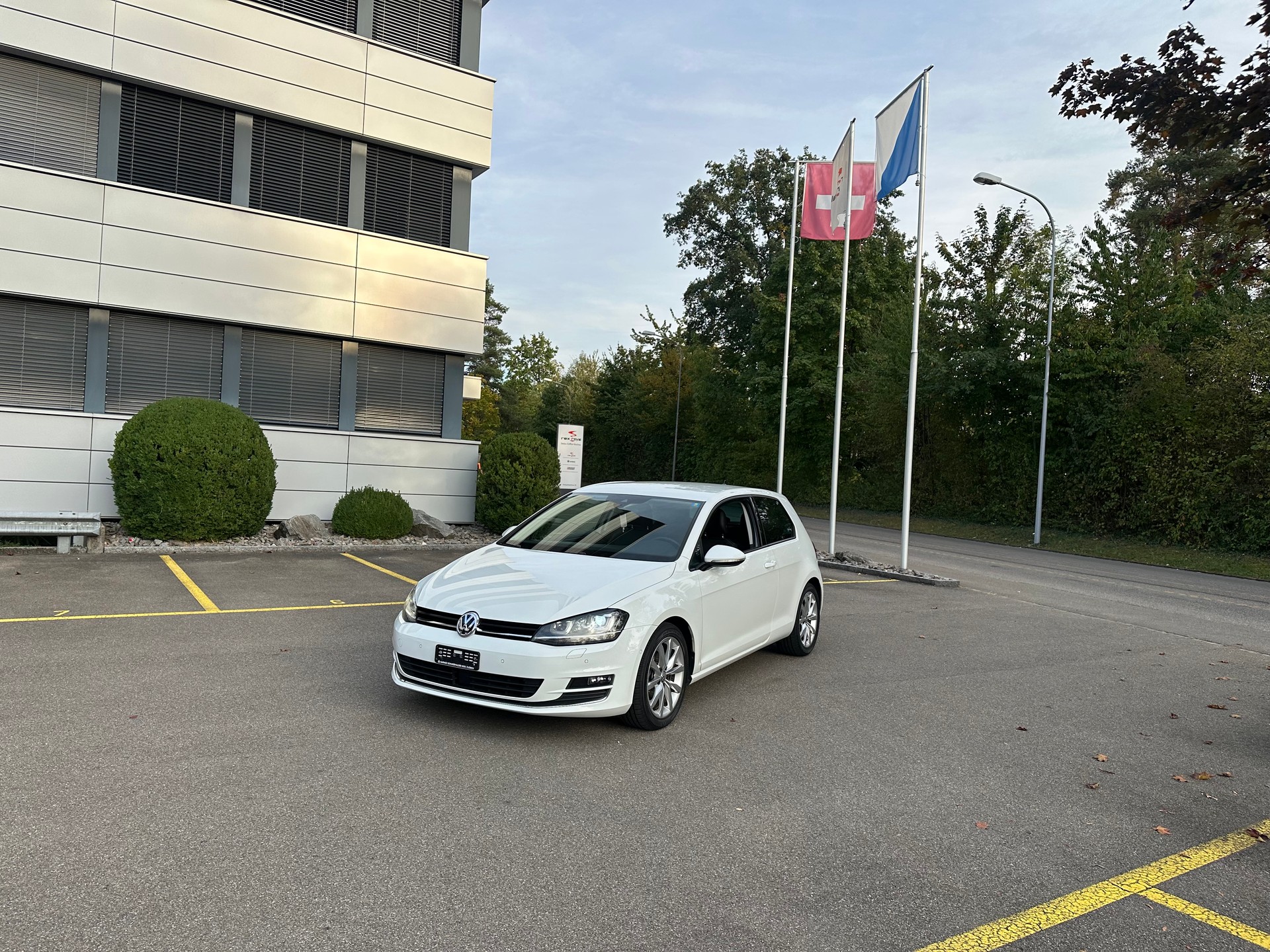 VW Golf 1.4 TSI Highline DSG-image-12