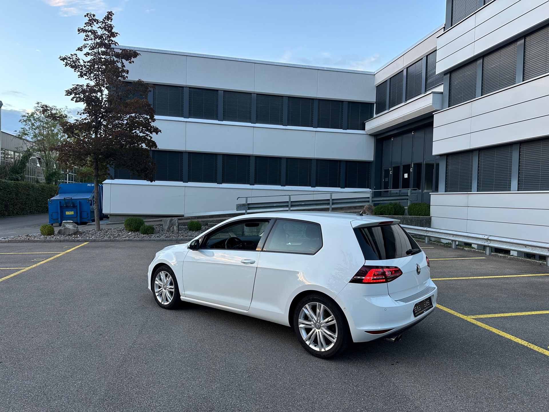 VW Golf 1.4 TSI Highline DSG-image-14