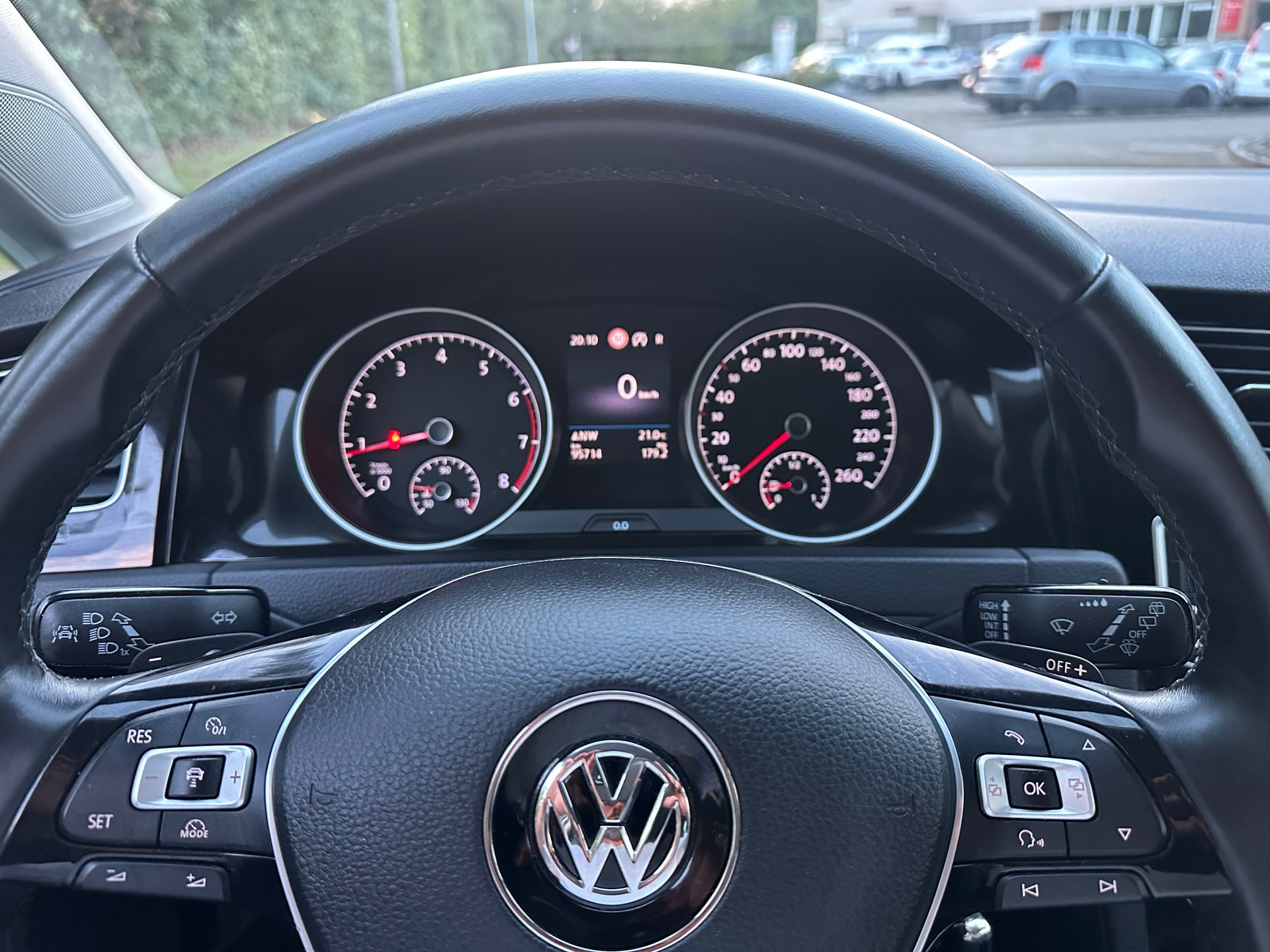 VW Golf 1.4 TSI Highline DSG-image-11