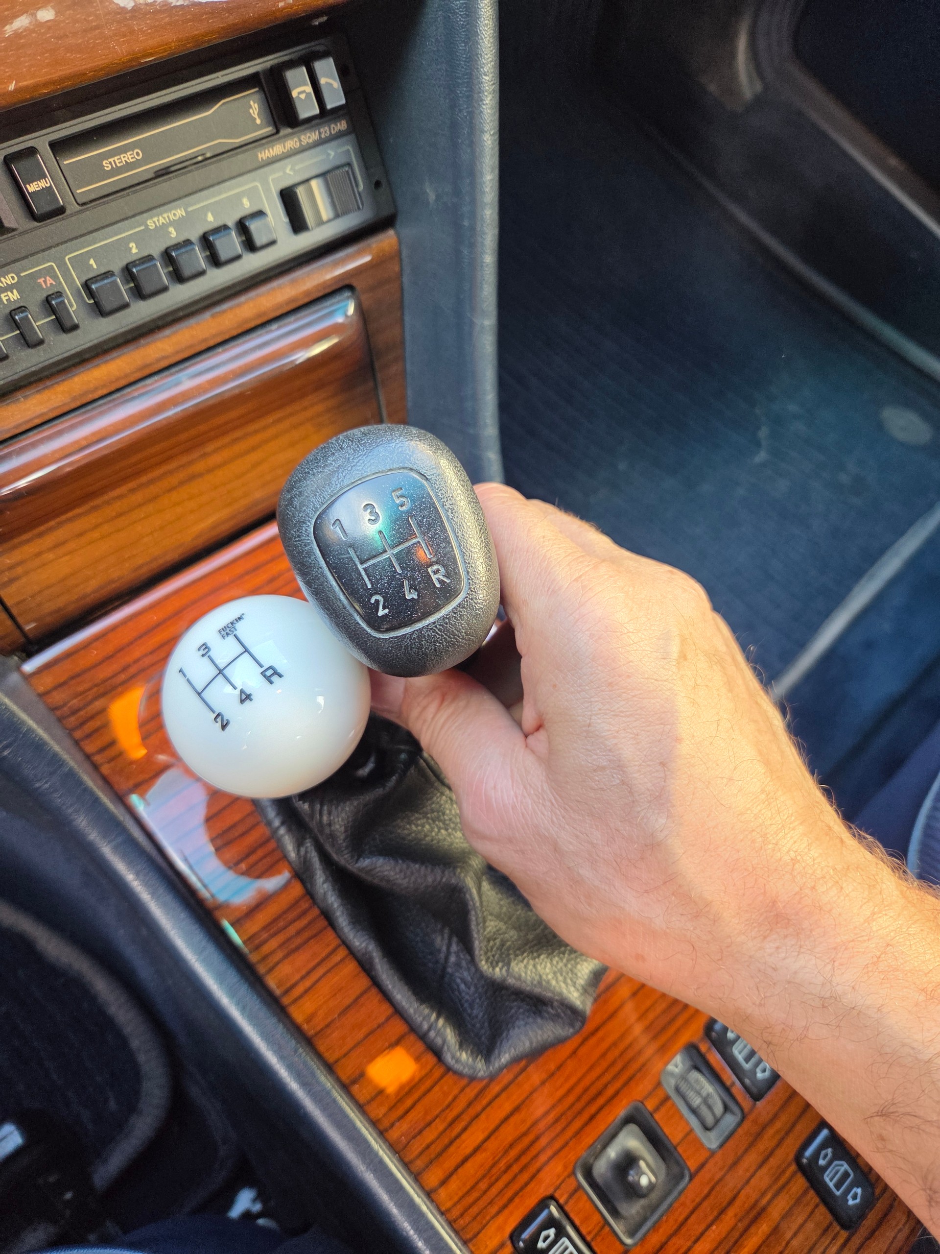 MERCEDES-BENZ 250 TD-image-15