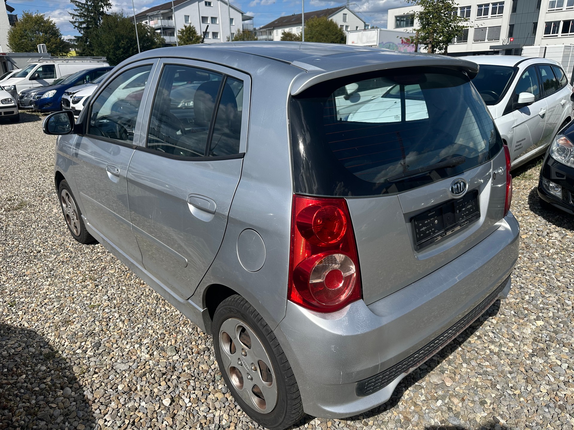 KIA Picanto 1.0 _seven-image-2