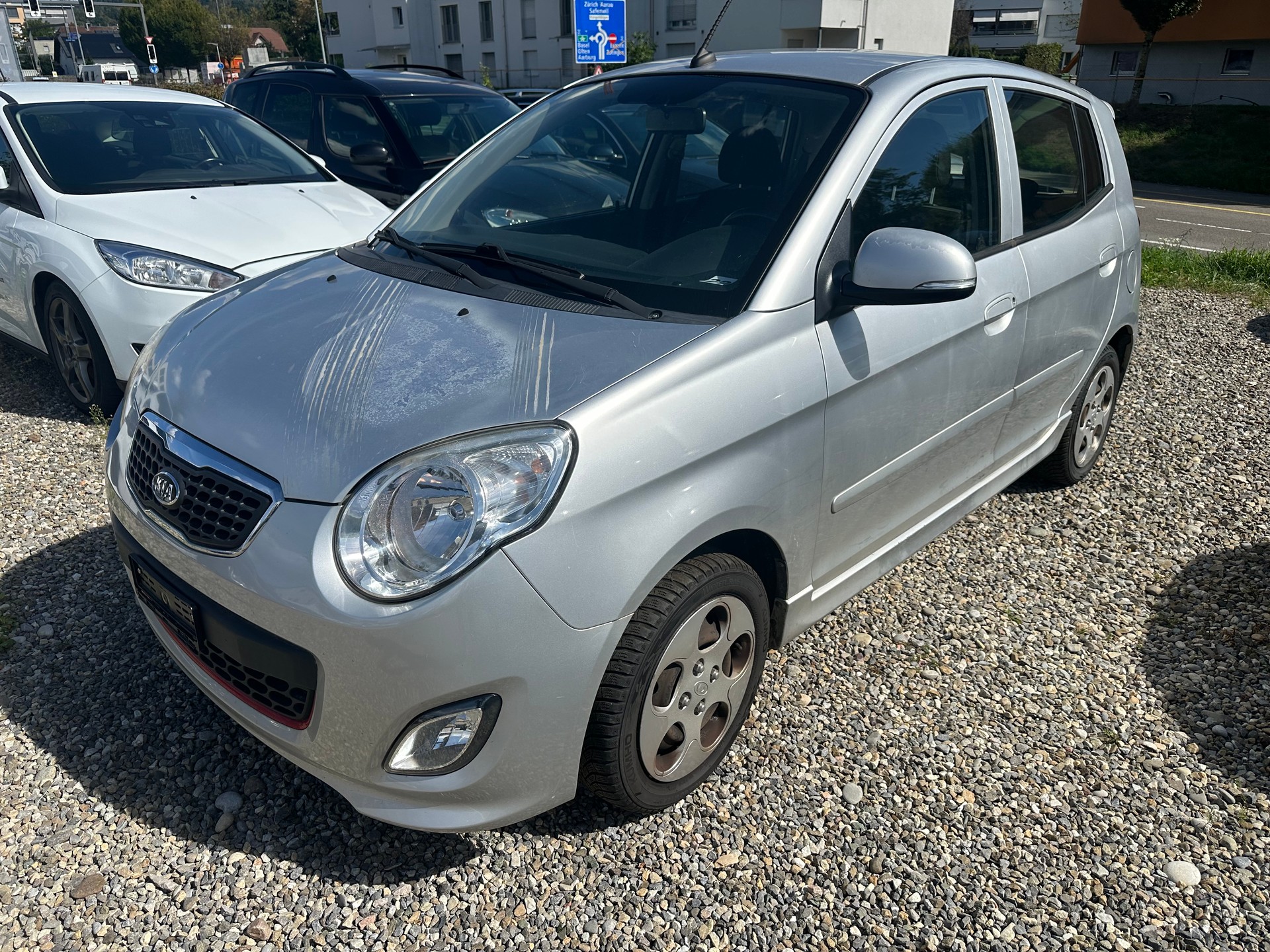 KIA Picanto 1.0 _seven-image-1