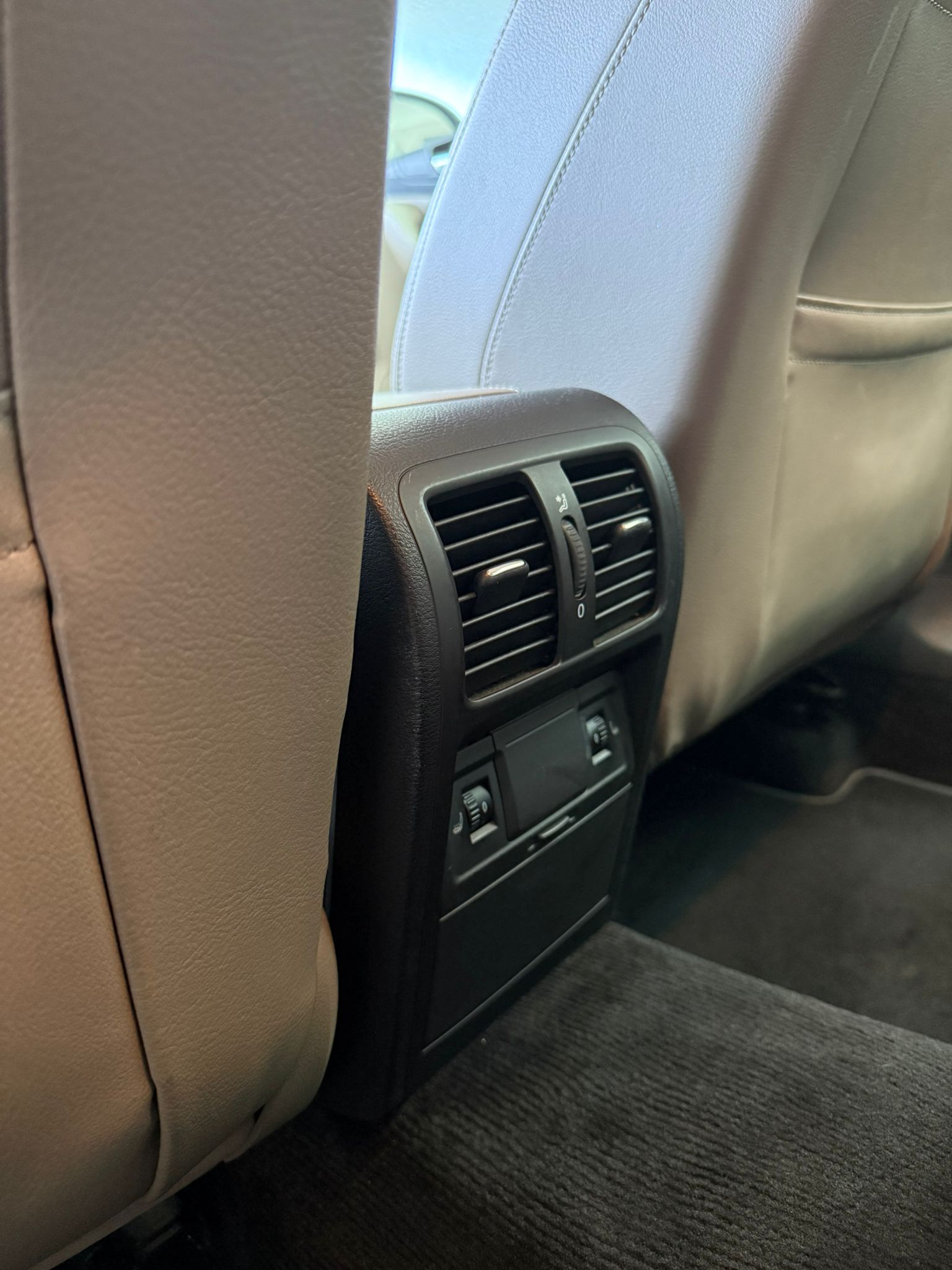 VW Passat Variant 2.0 BlueTDI Highline-image-6