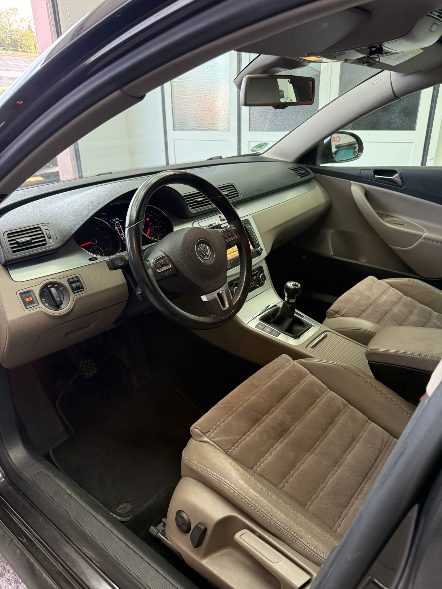 VW Passat Variant 2.0 BlueTDI Highline-image-4