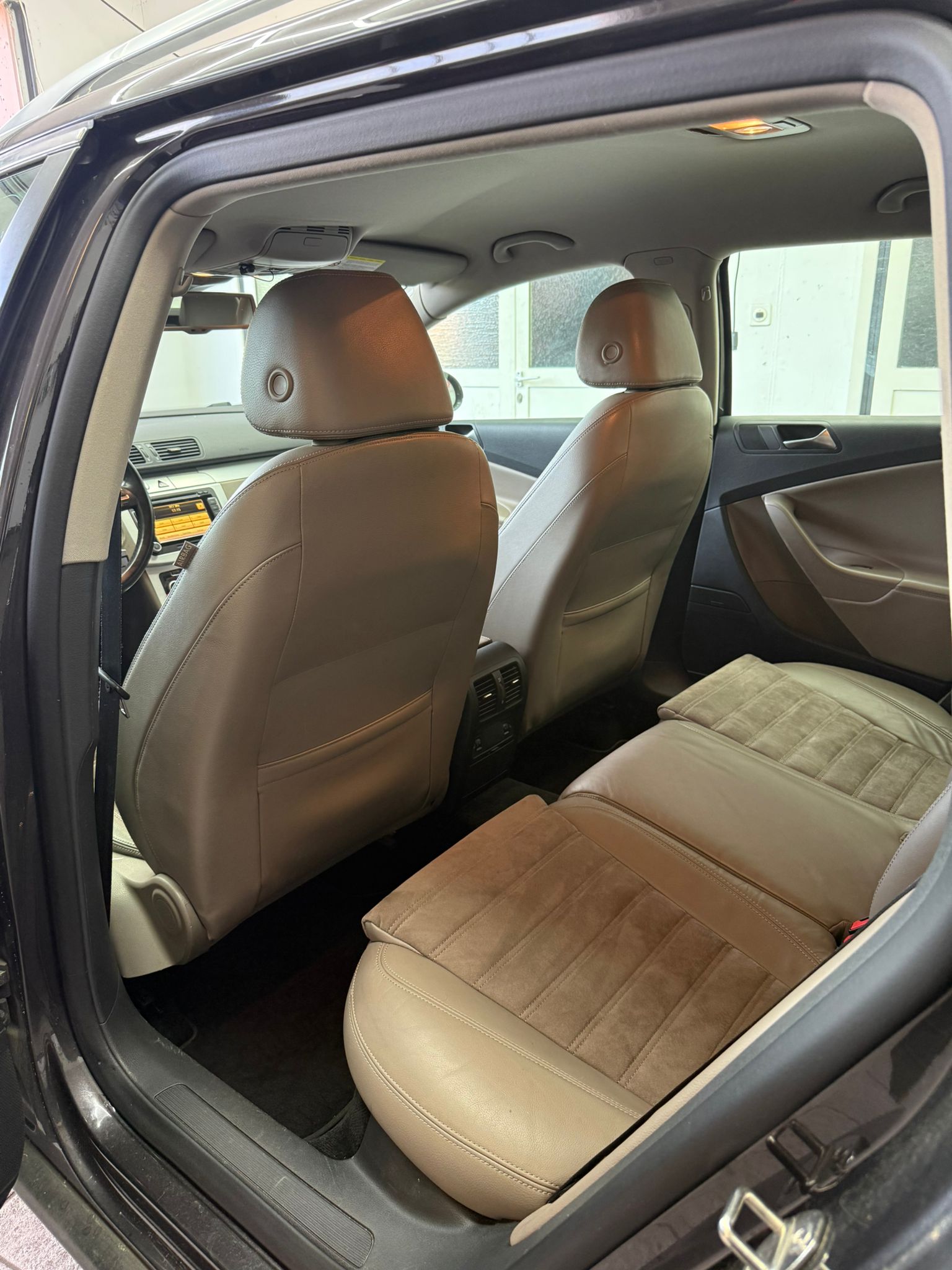 VW Passat Variant 2.0 BlueTDI Highline-image-5