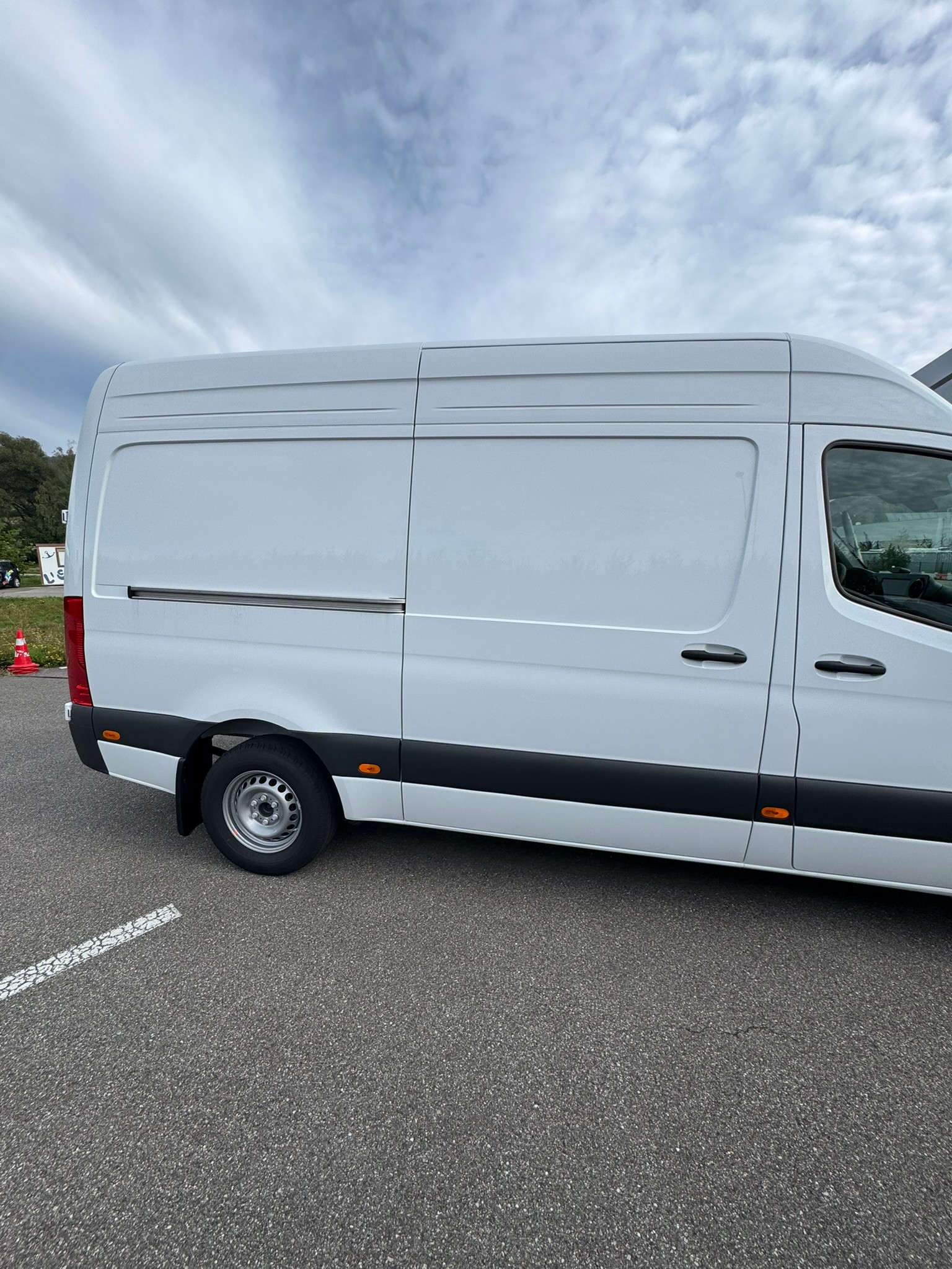 MERCEDES-BENZ Sprinter 317 CDI Standard-image-3