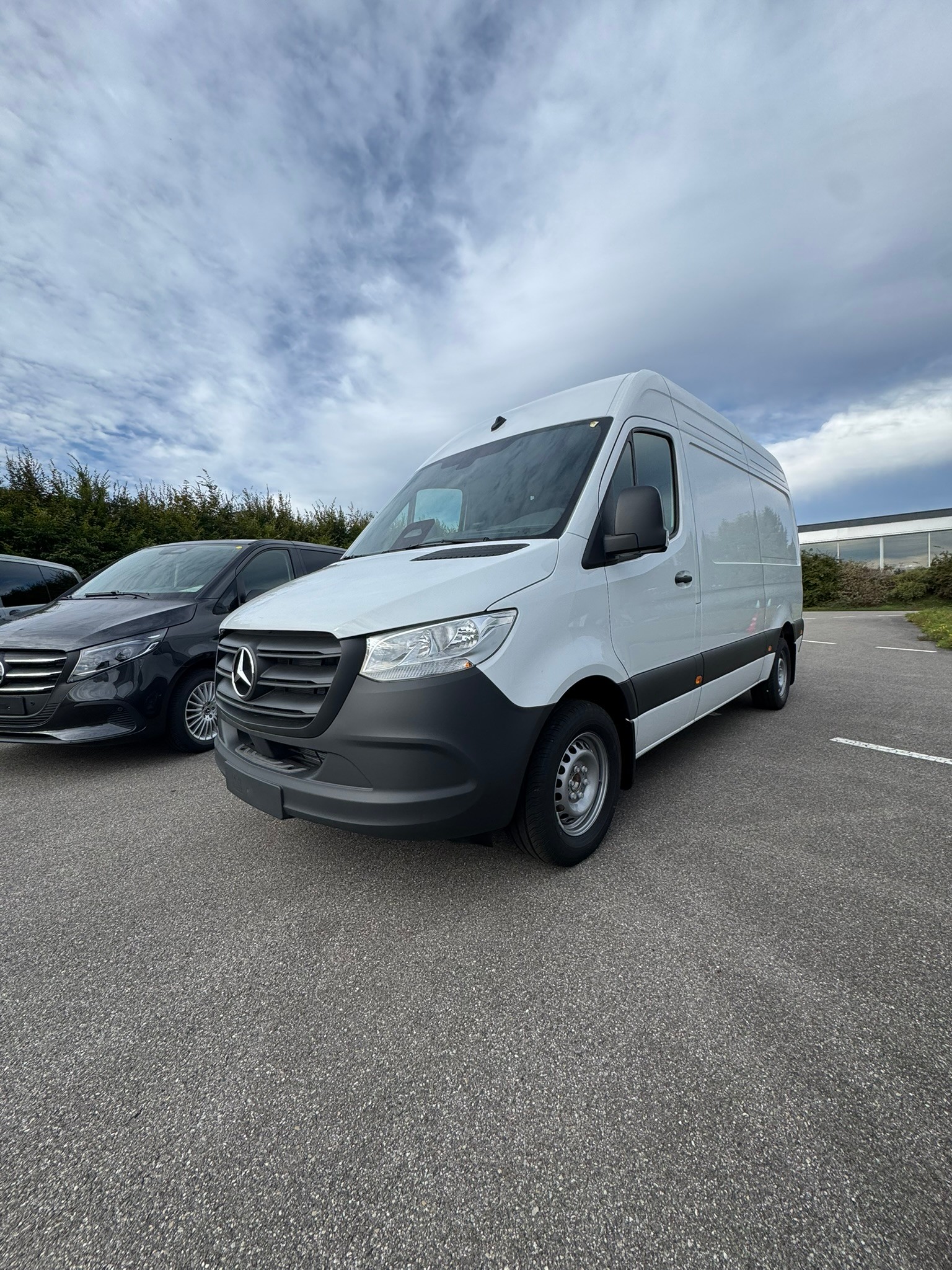 MERCEDES-BENZ Sprinter 317 CDI Standard-image-0