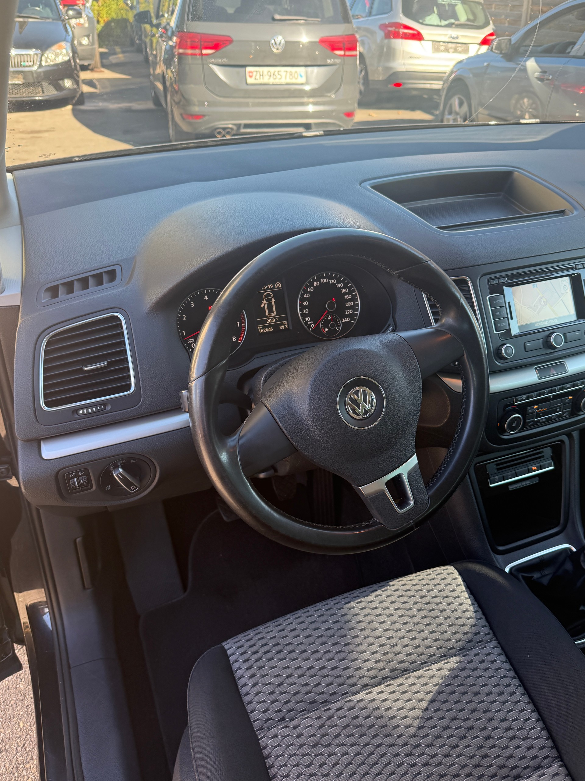 VW Sharan 1.4 TSI BlueMotion Technology Highline-image-23