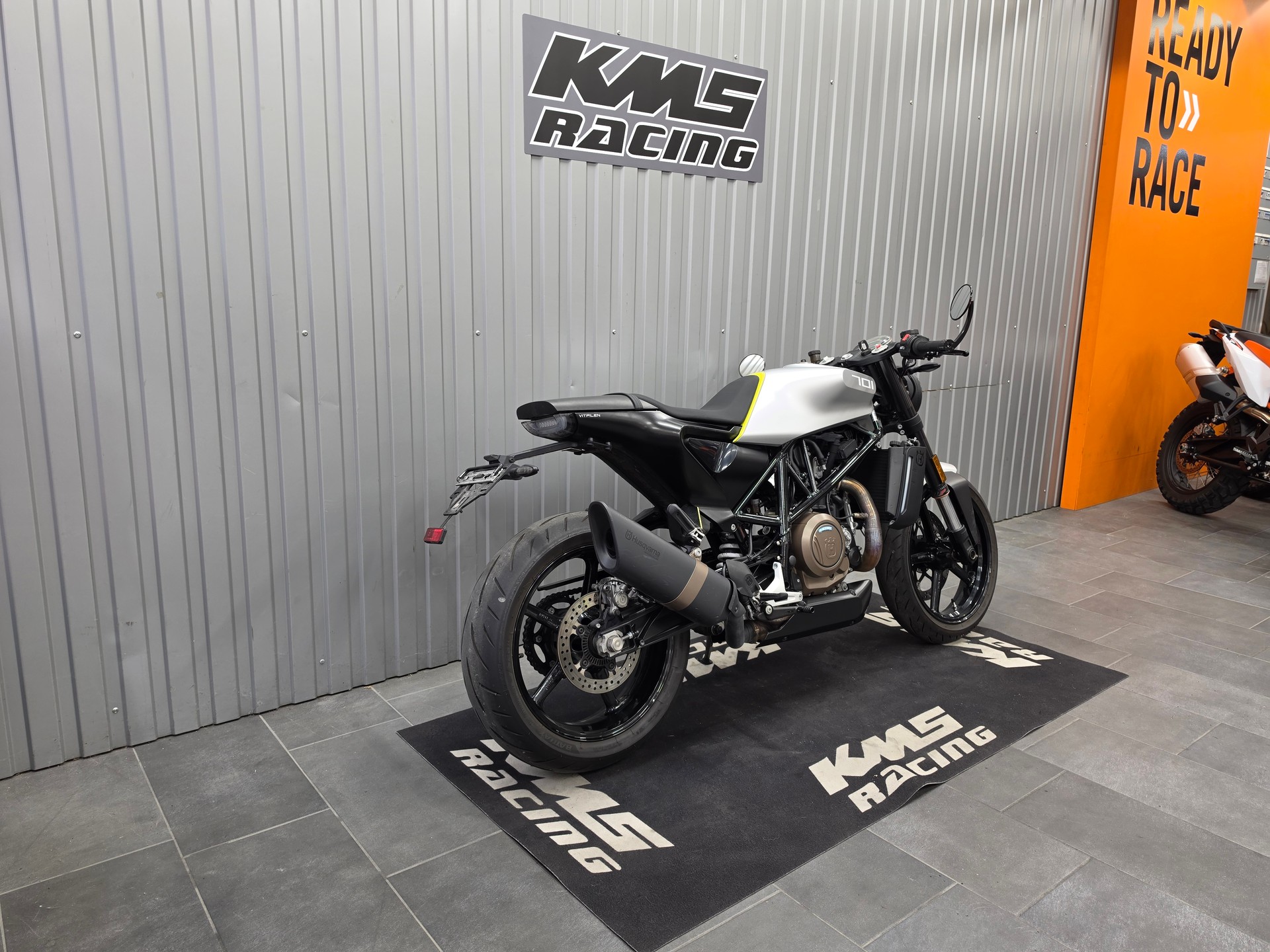 HUSQVARNA Vitpilen 701-image-5