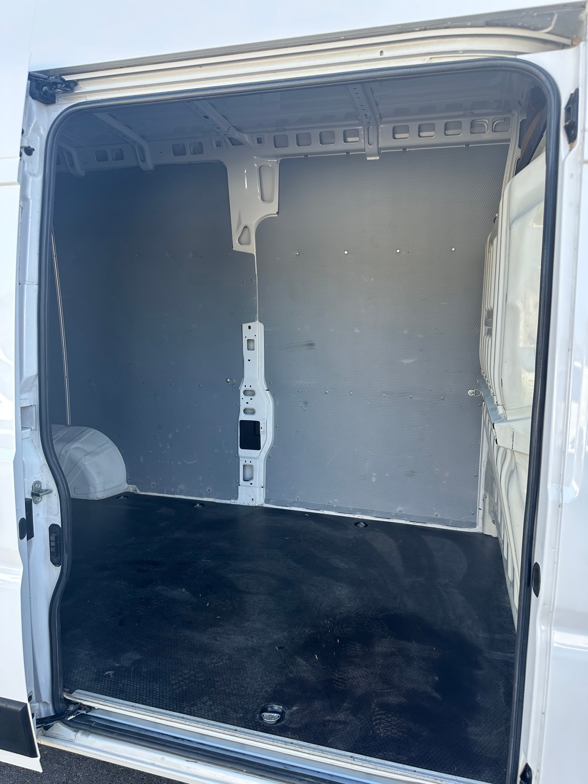 OPEL Movano 2.2 d 3,5t L4H3 Heavy Essentia-image-10