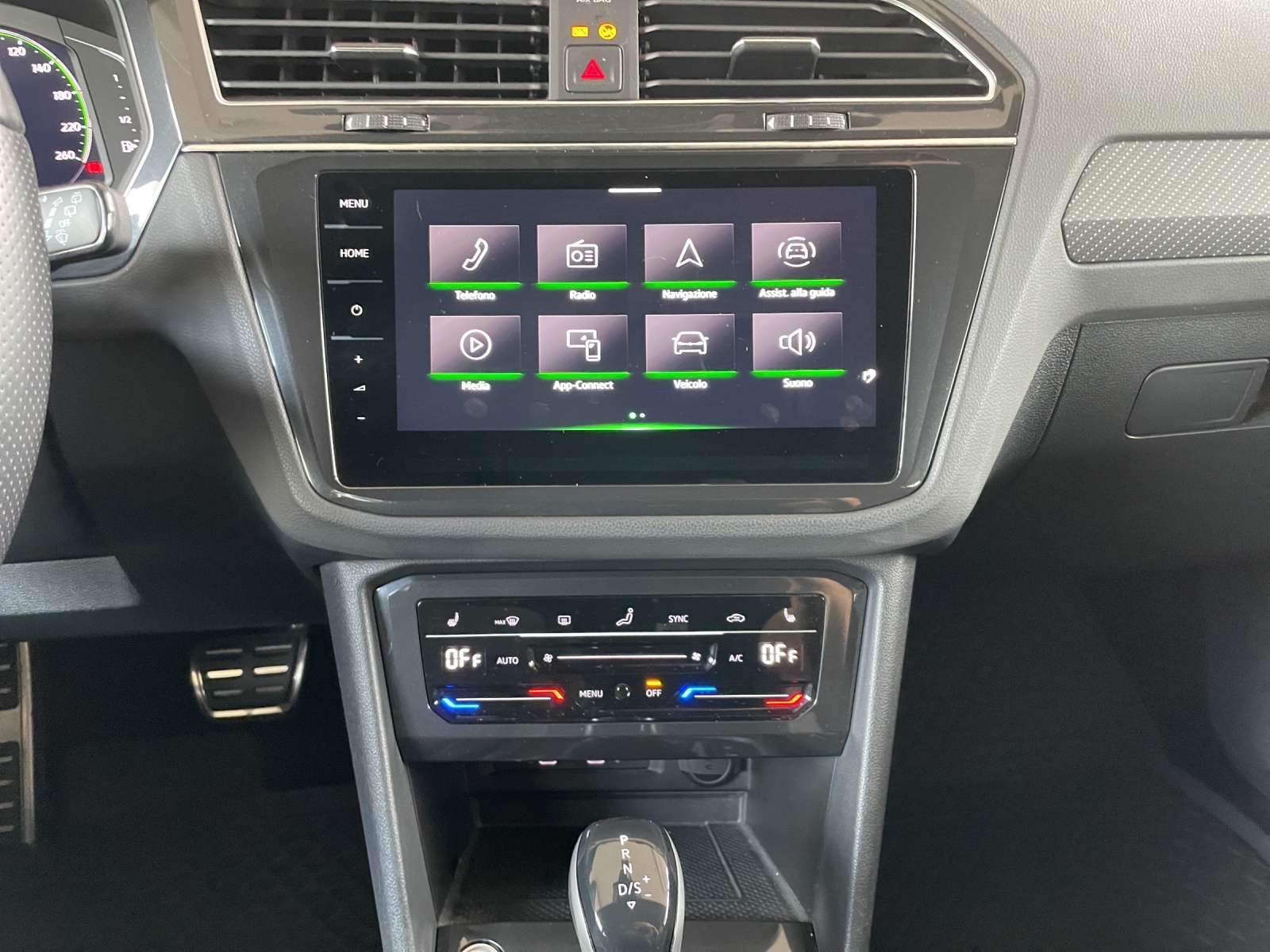 VW Tiguan 2.0 TDI SCR R-Line 4Motion DSG-image-10