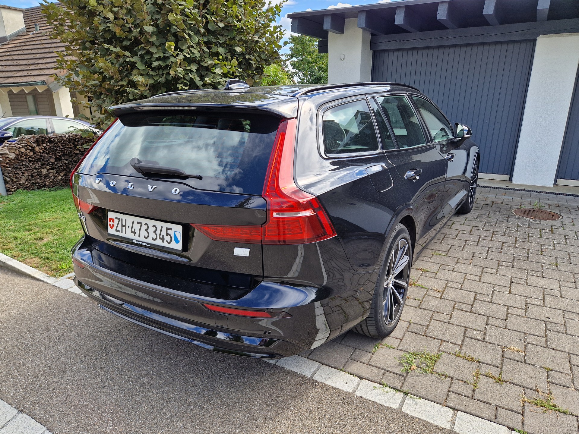 VOLVO 2.0 T6 TE Ultimate Dark eAWD-image-2