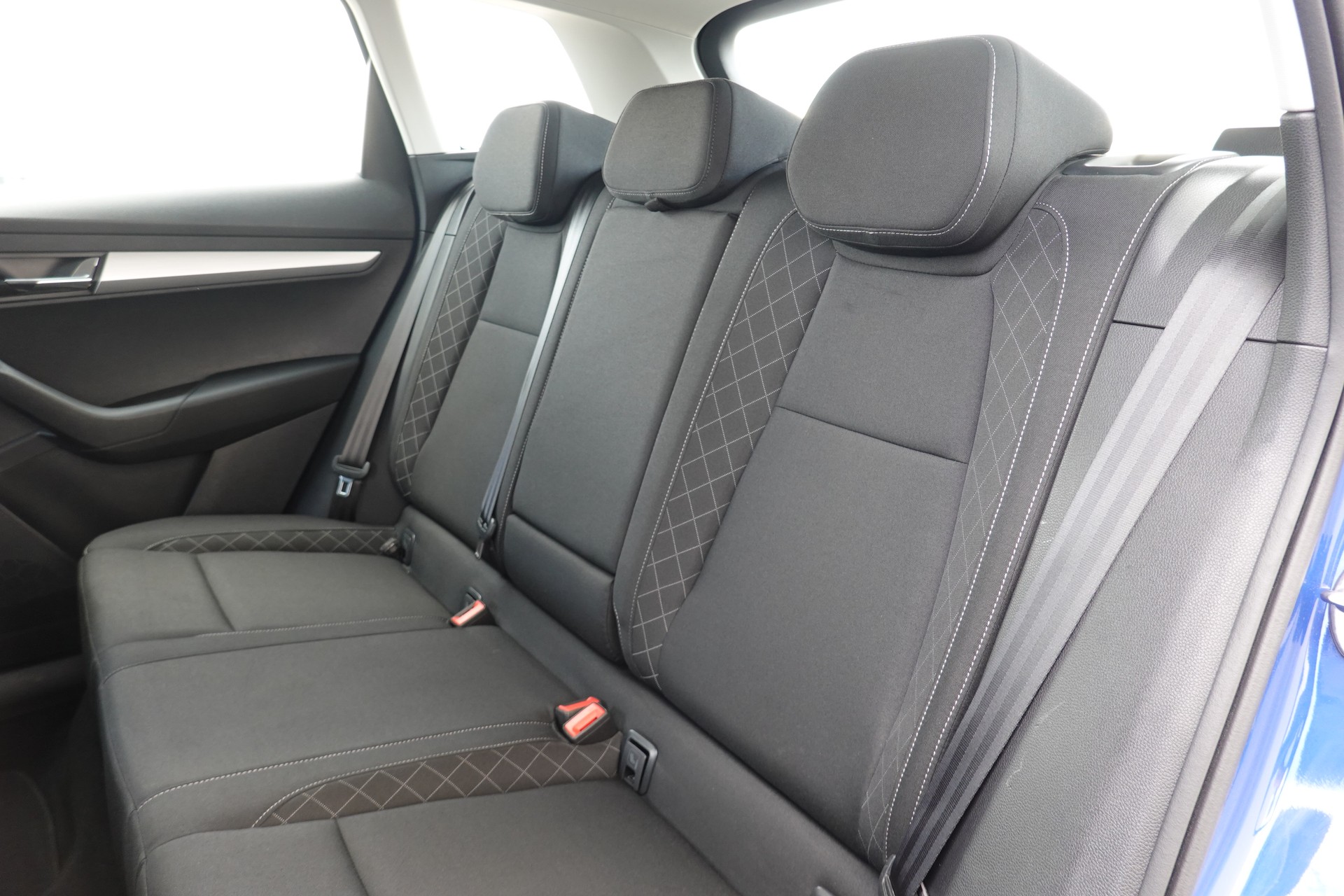 SKODA KAROQ 1.5 TSI - ACT - "STYLE" - DSG - 150 PS-image-14