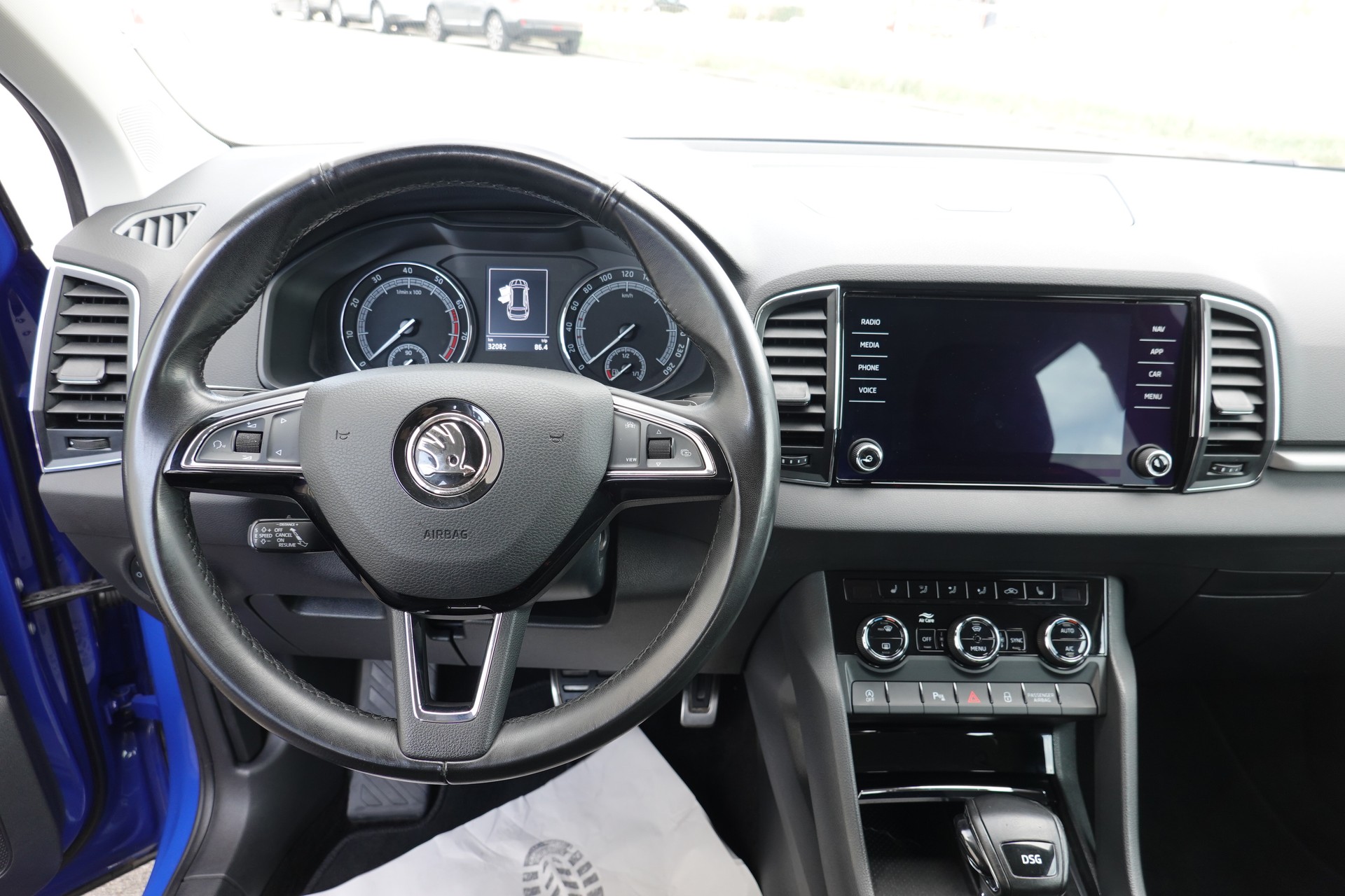 SKODA KAROQ 1.5 TSI - ACT - "STYLE" - DSG - 150 PS-image-8